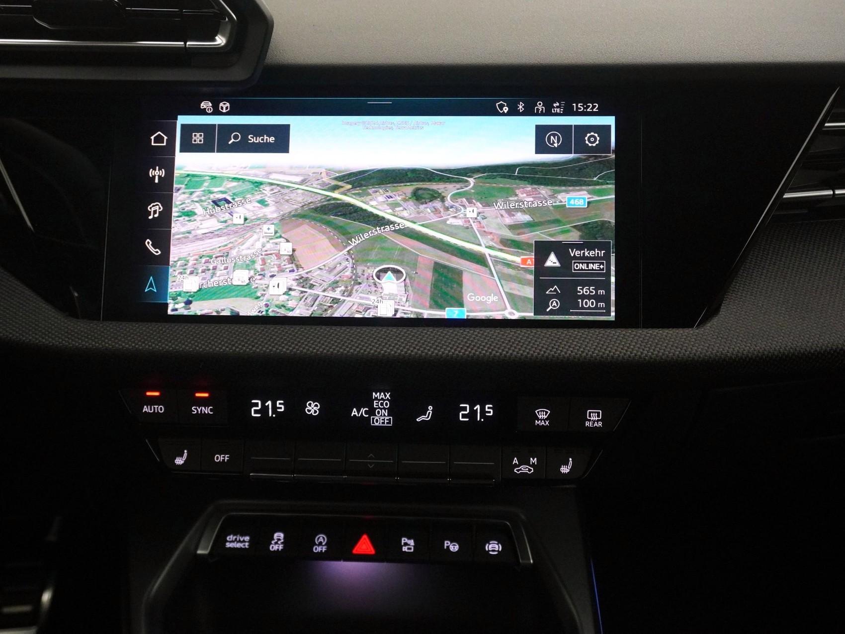 AUDI S3 Sportback 2.0 T FSI quattro S-Tronic-image-15