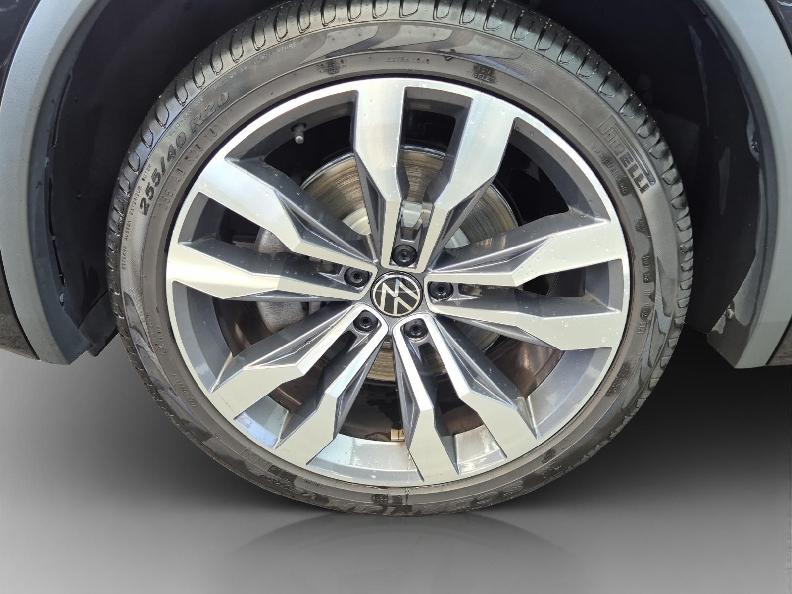 VW Tiguan Allspace 2.0 TDI SCR R-Line 4Motion DSG-image-13
