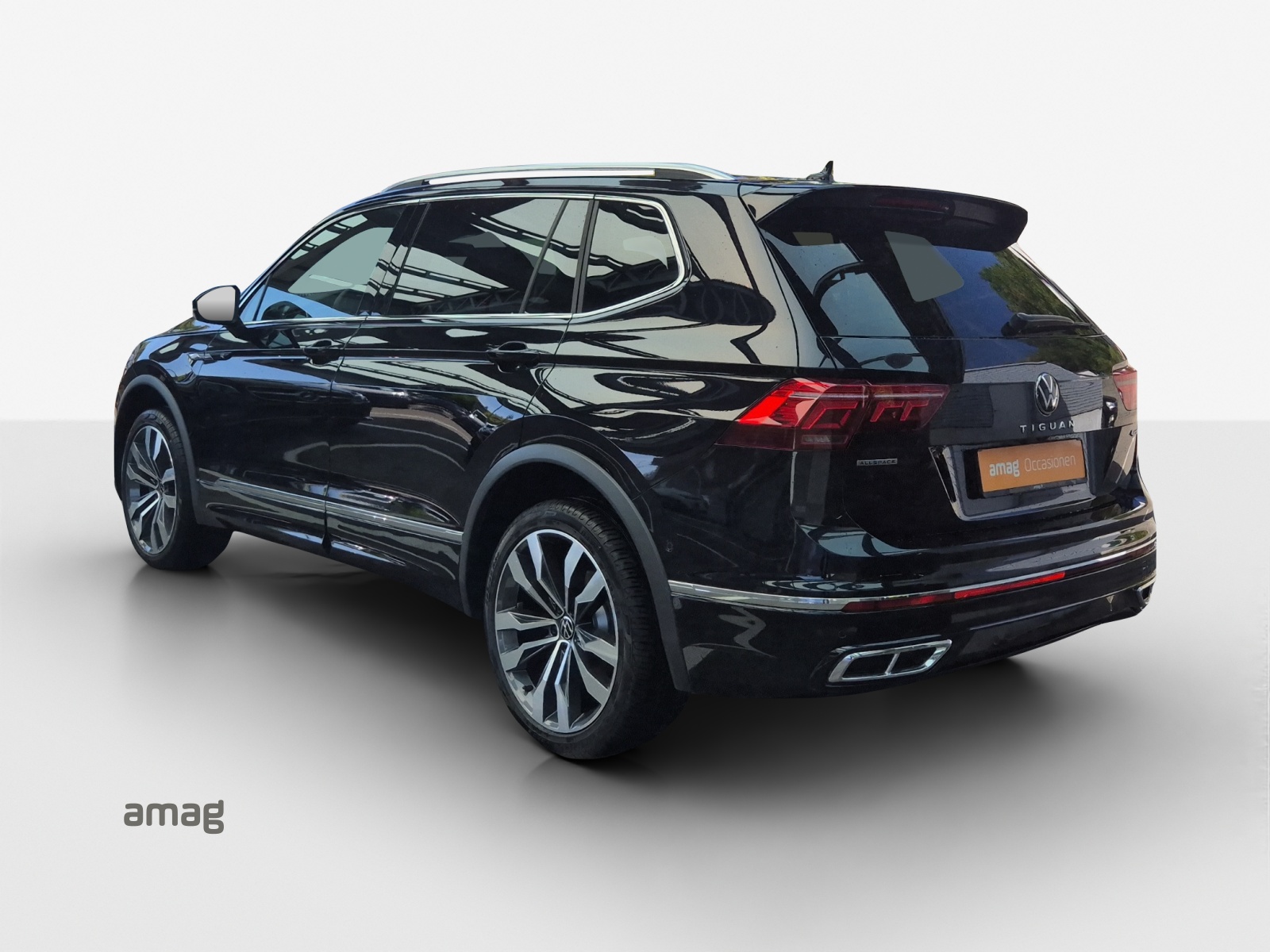 VW Tiguan Allspace 2.0 TDI SCR R-Line 4Motion DSG-image-2