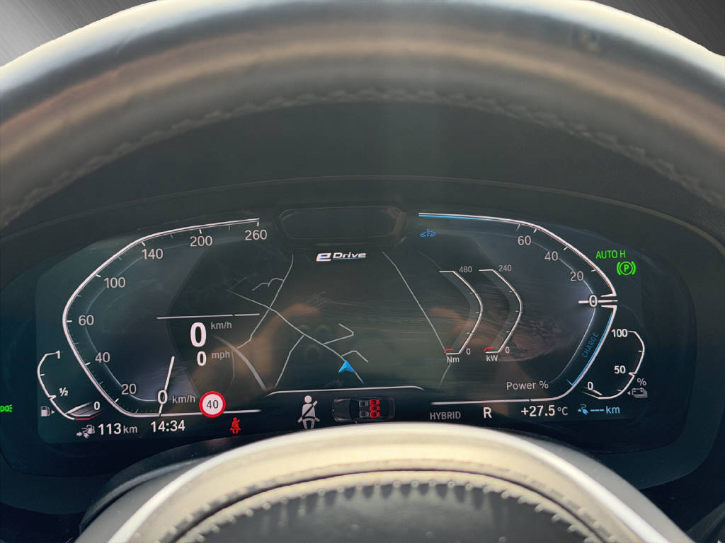BMW 530e xDrive SAG Touring MSport-image-12