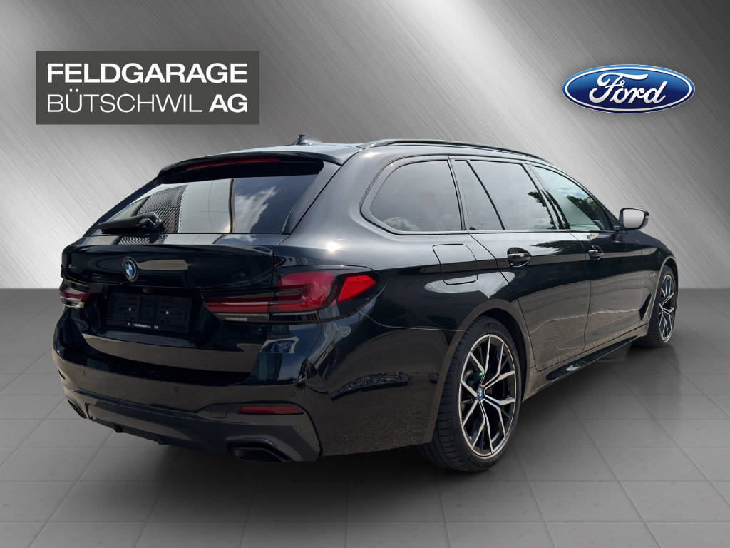 BMW 530e xDrive SAG Touring MSport-image-7