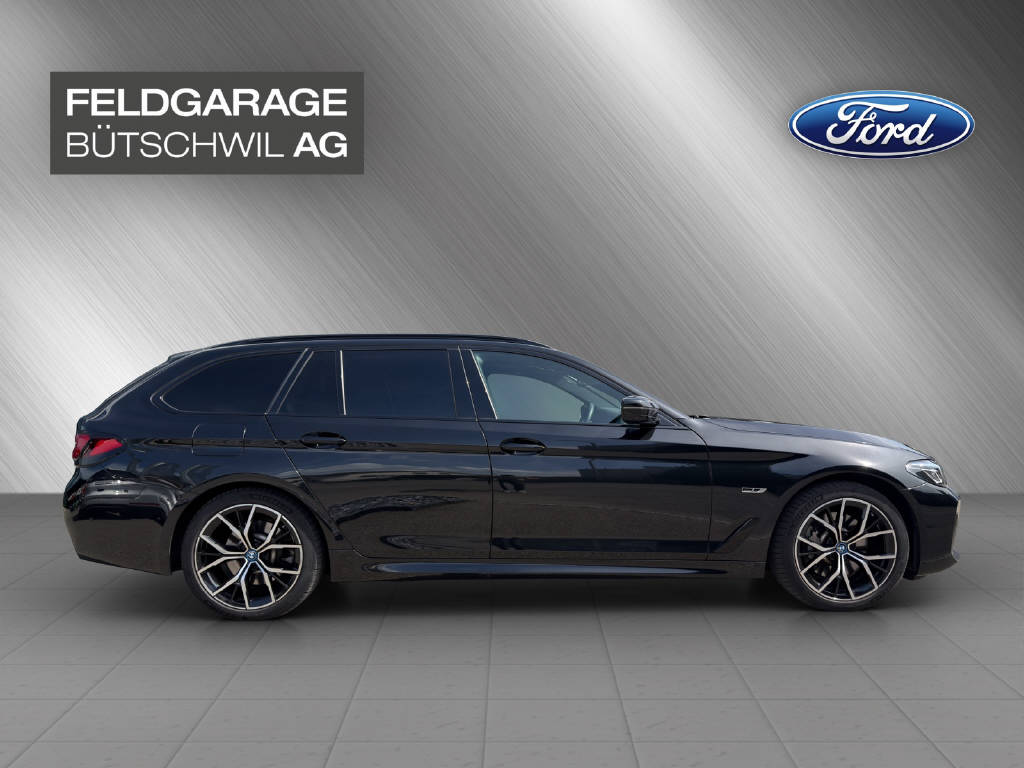 BMW 530e xDrive SAG Touring MSport-image-4