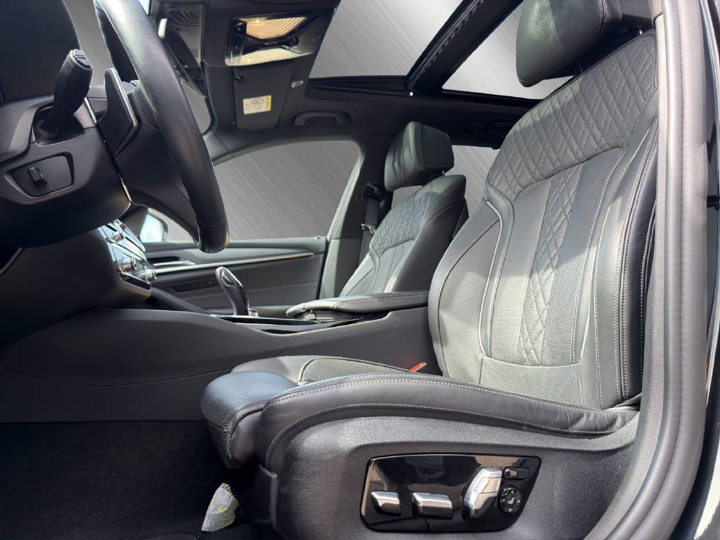 BMW 530e xDrive SAG Touring MSport-image-15