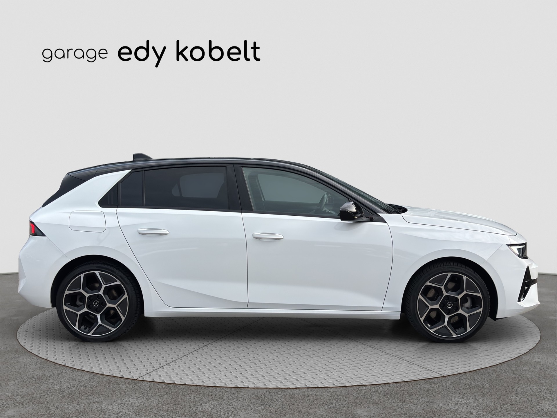 OPEL Astra 1.6 PHEV Turbo Swiss Plus A-image-19
