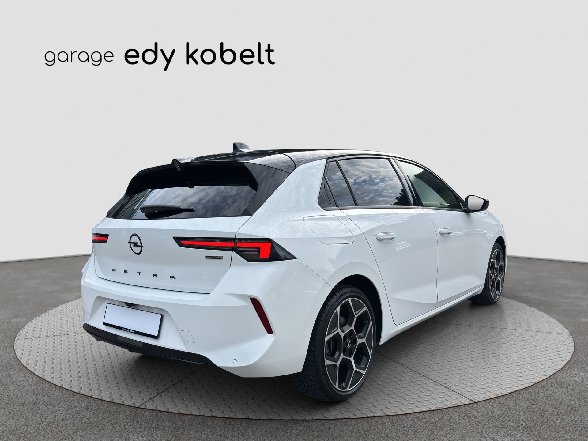 OPEL Astra 1.6 PHEV Turbo Swiss Plus A-image-18