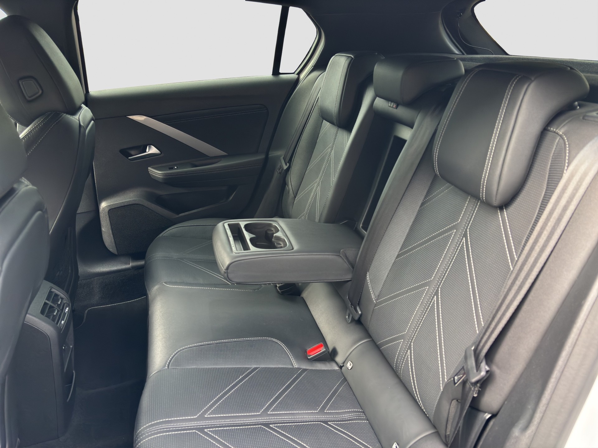 OPEL Astra 1.6 PHEV Turbo Swiss Plus A-image-15
