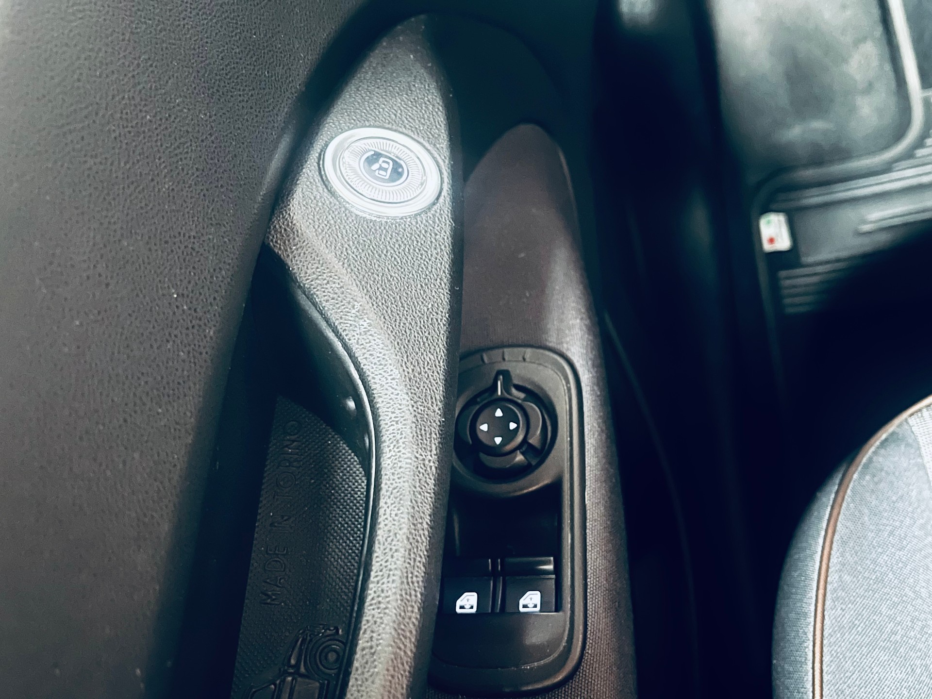 FIAT 500 electric 87 kW Icon-image-24