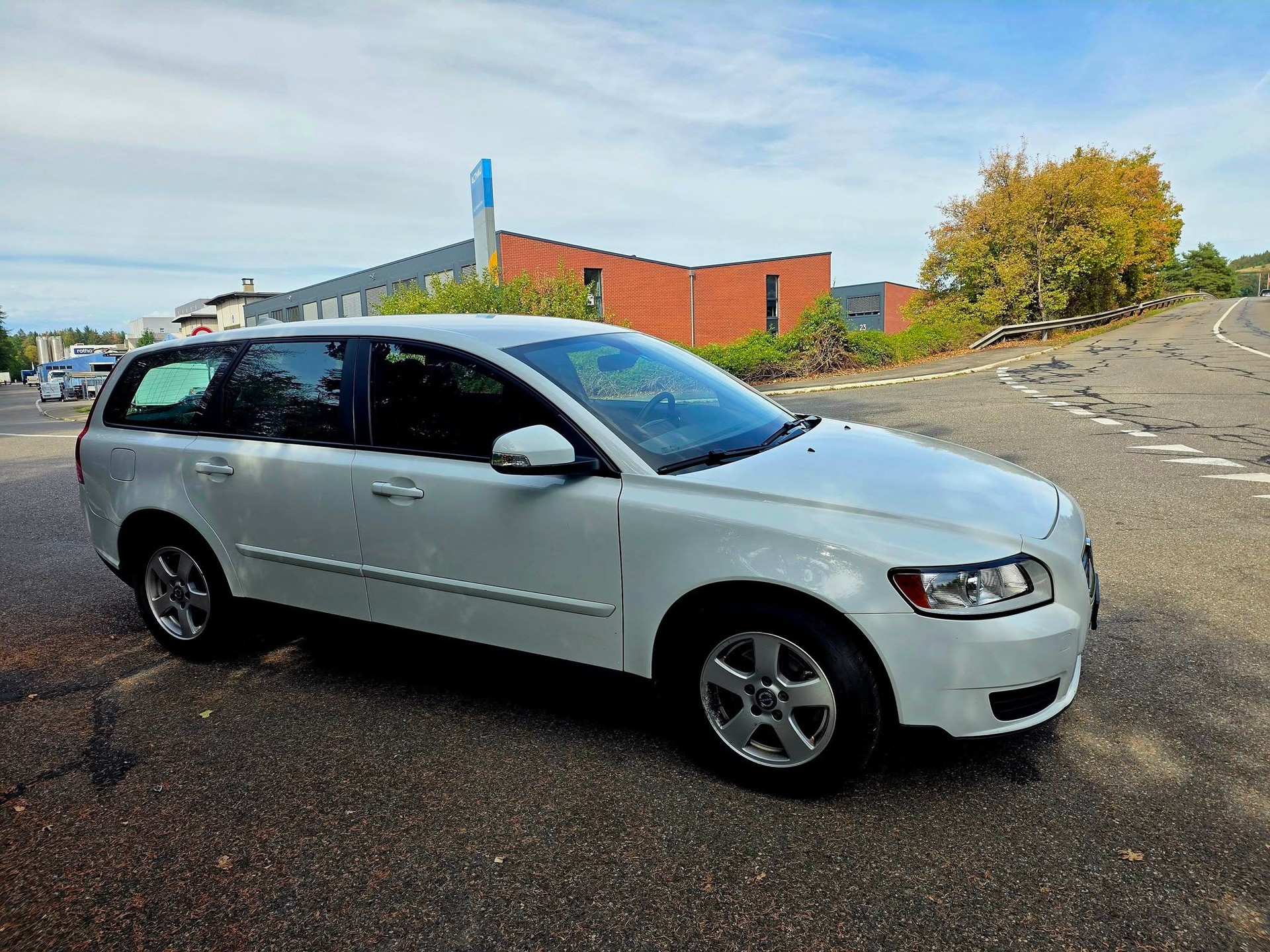 VOLVO V50 1.6 Kinetic-image-8