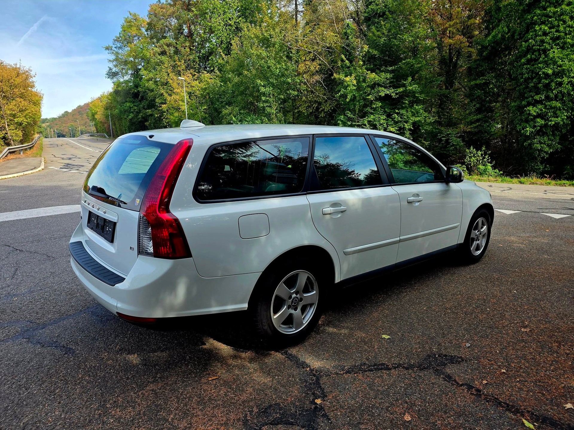 VOLVO V50 1.6 Kinetic-image-5