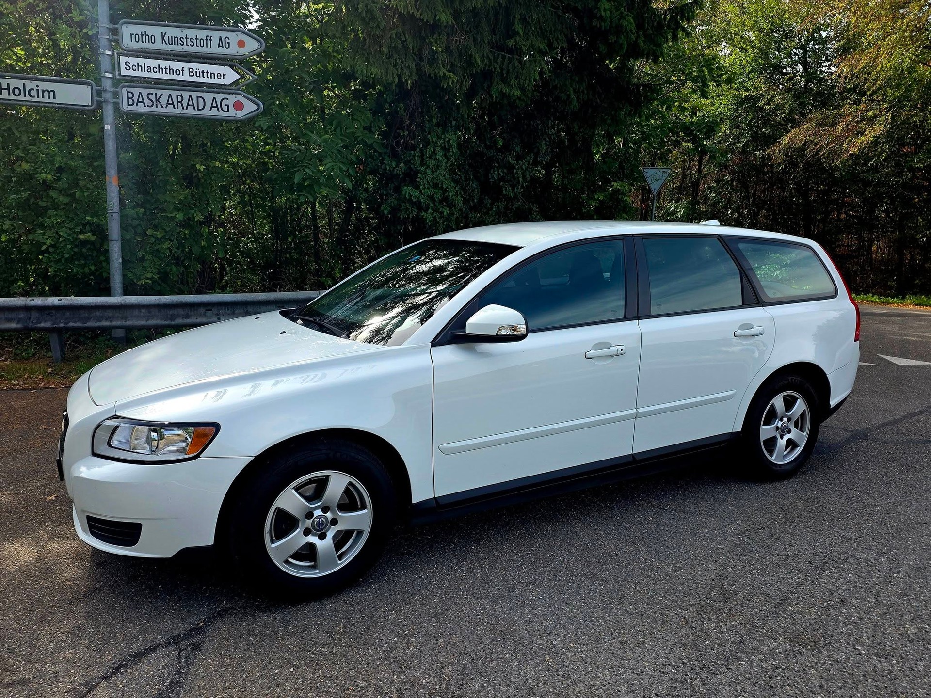 VOLVO V50 1.6 Kinetic-image-15