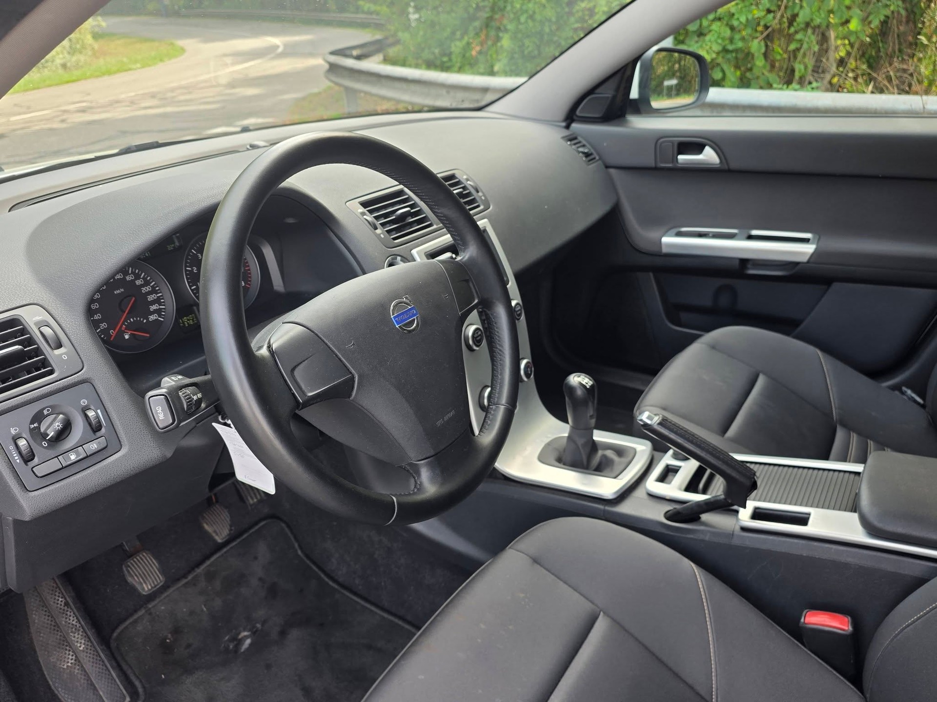 VOLVO V50 1.6 Kinetic-image-9