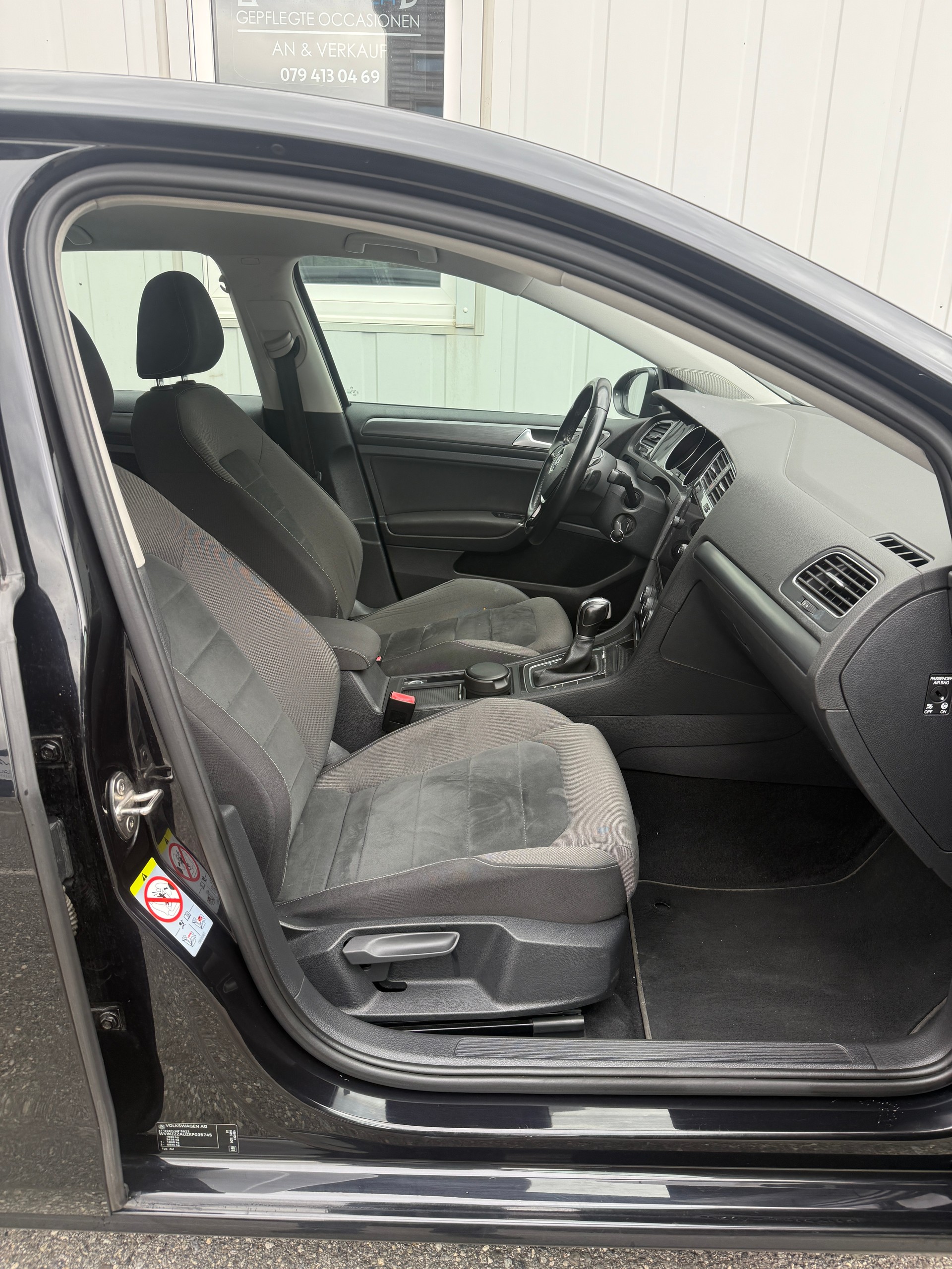 VW Golf 1.6 TDI Comfortline DSG-image-13