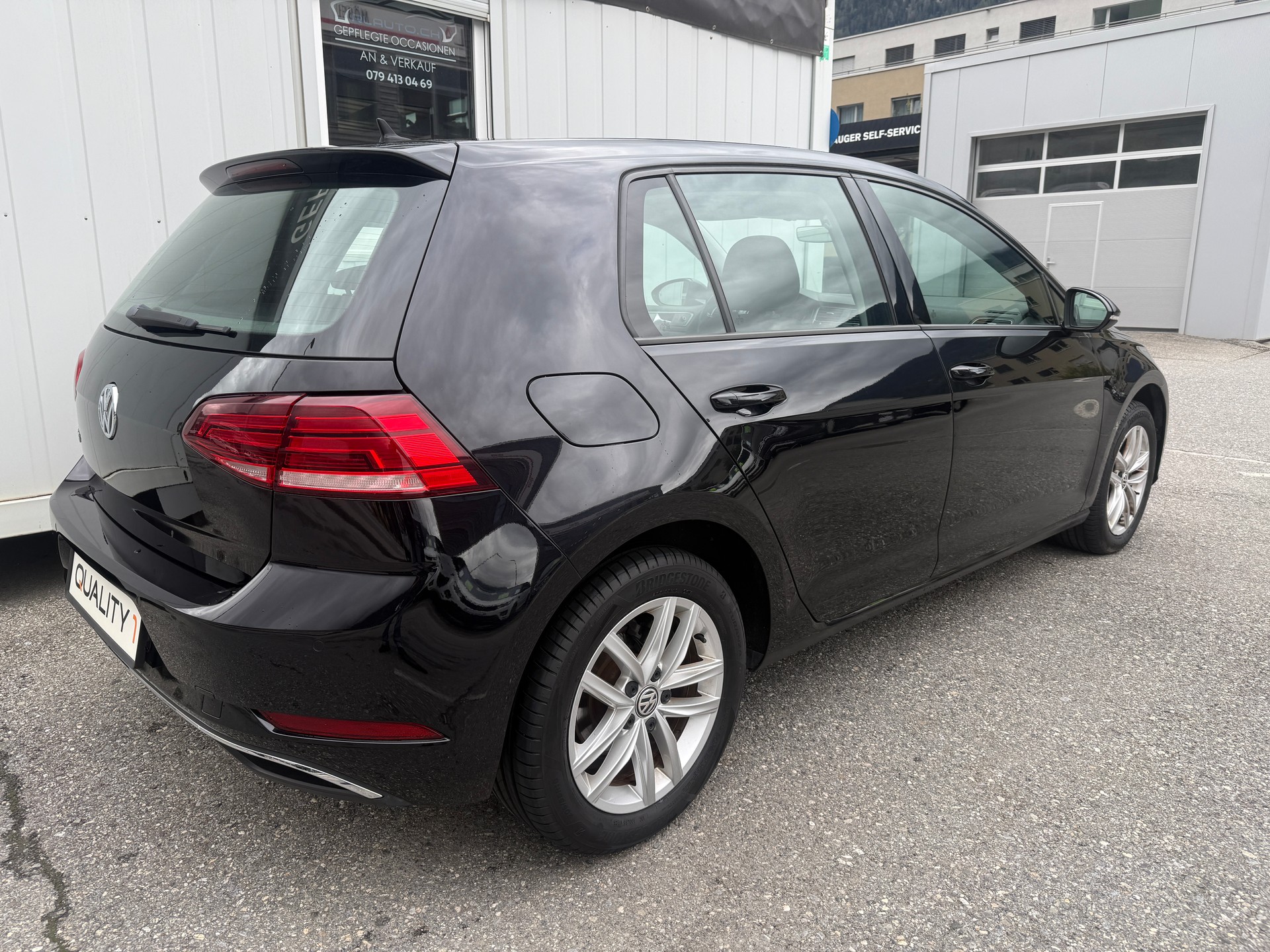 VW Golf 1.6 TDI Comfortline DSG-showroom-element-3