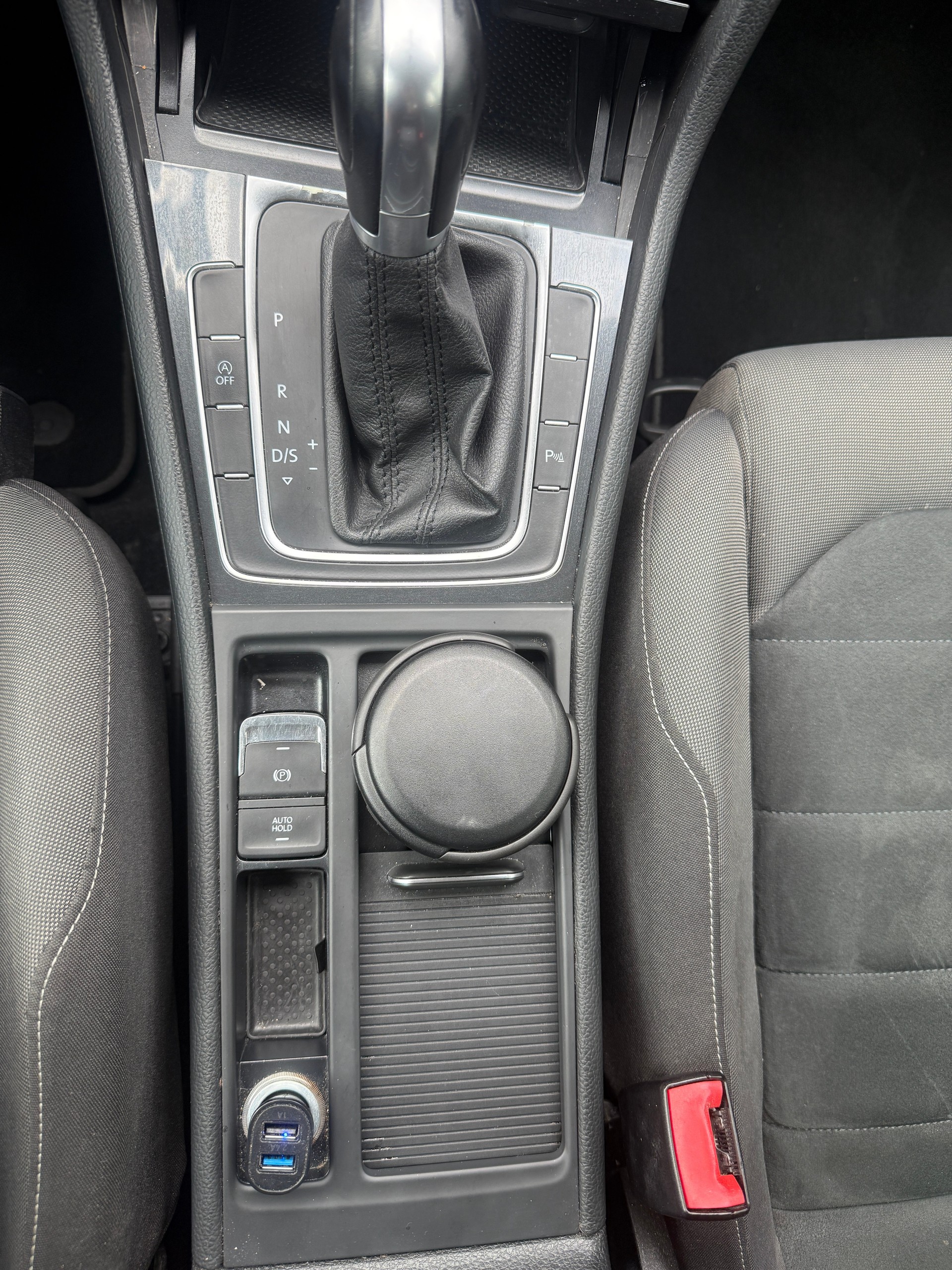 VW Golf 1.6 TDI Comfortline DSG-image-17