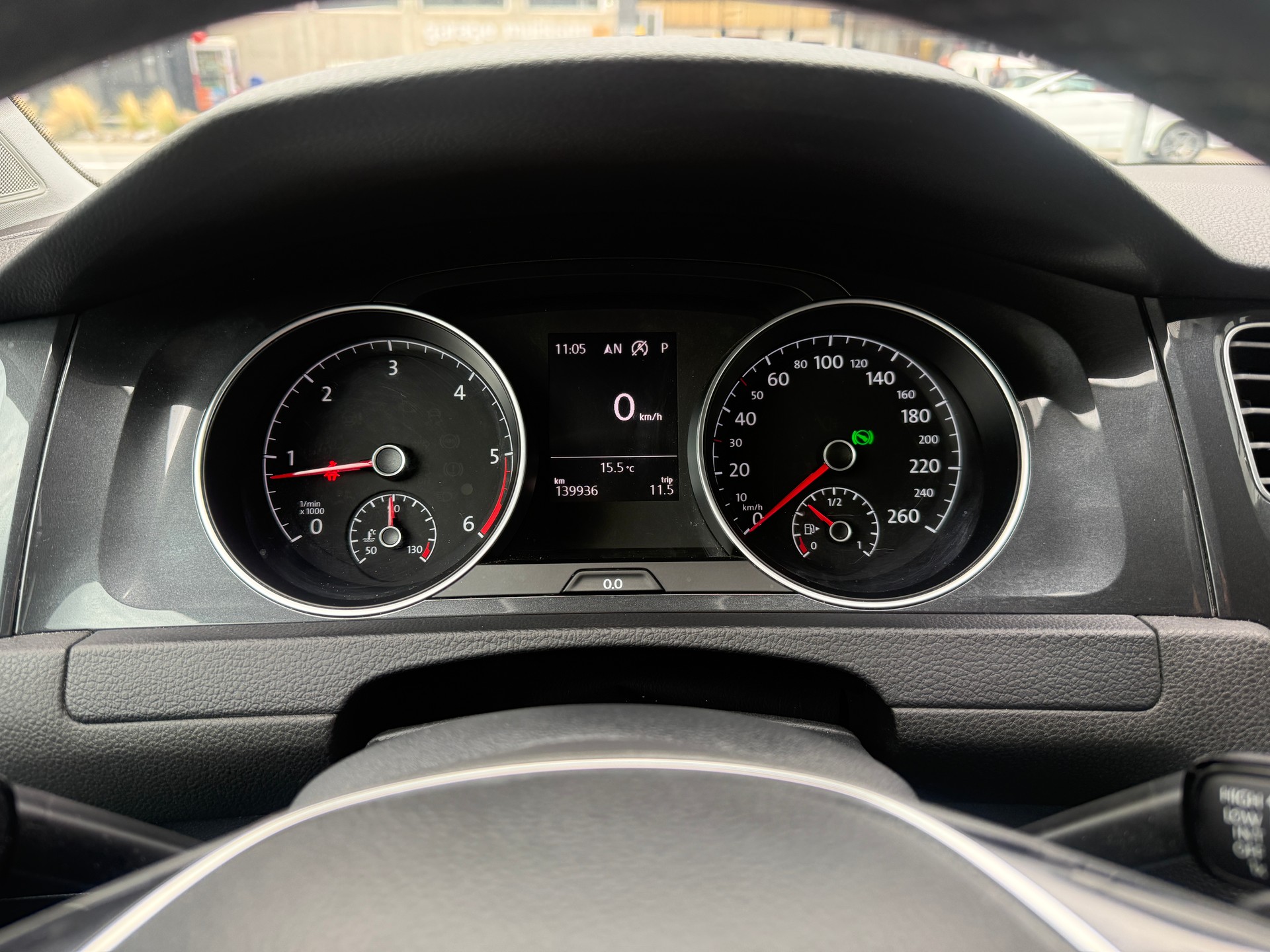 VW Golf 1.6 TDI Comfortline DSG-image-21