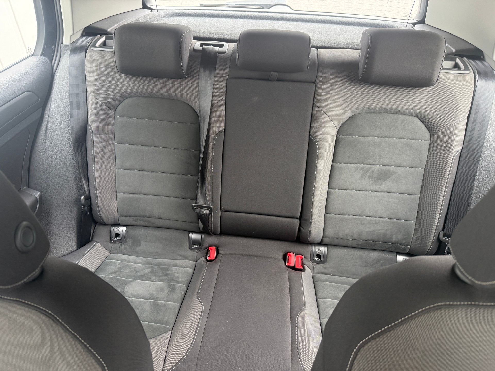 VW Golf 1.6 TDI Comfortline DSG-image-16
