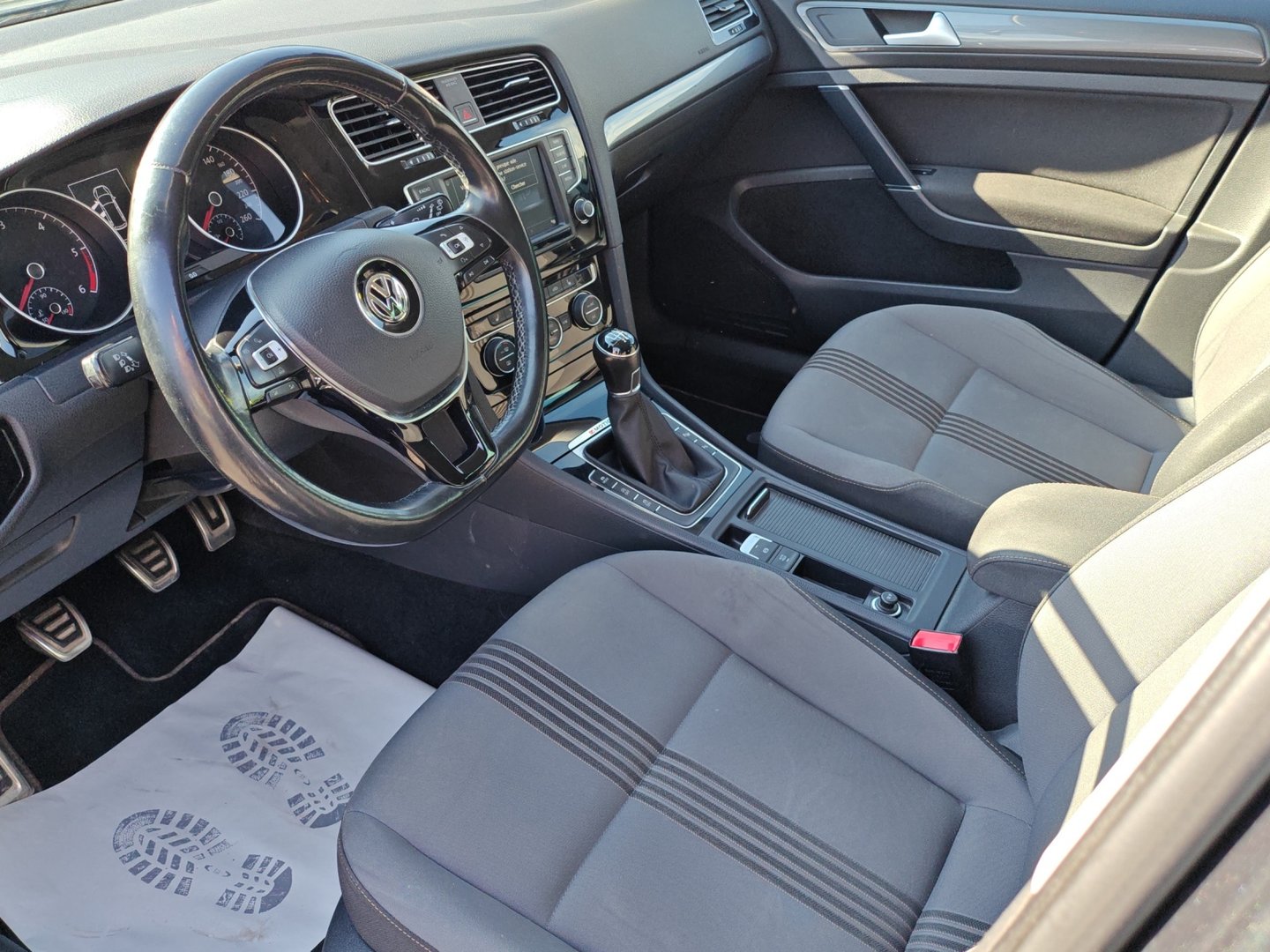 VW Golf Variant 2.0 TDI Allstar 4Motion – GPS, caméra, sièges chauffants, bi-xénon-image-13