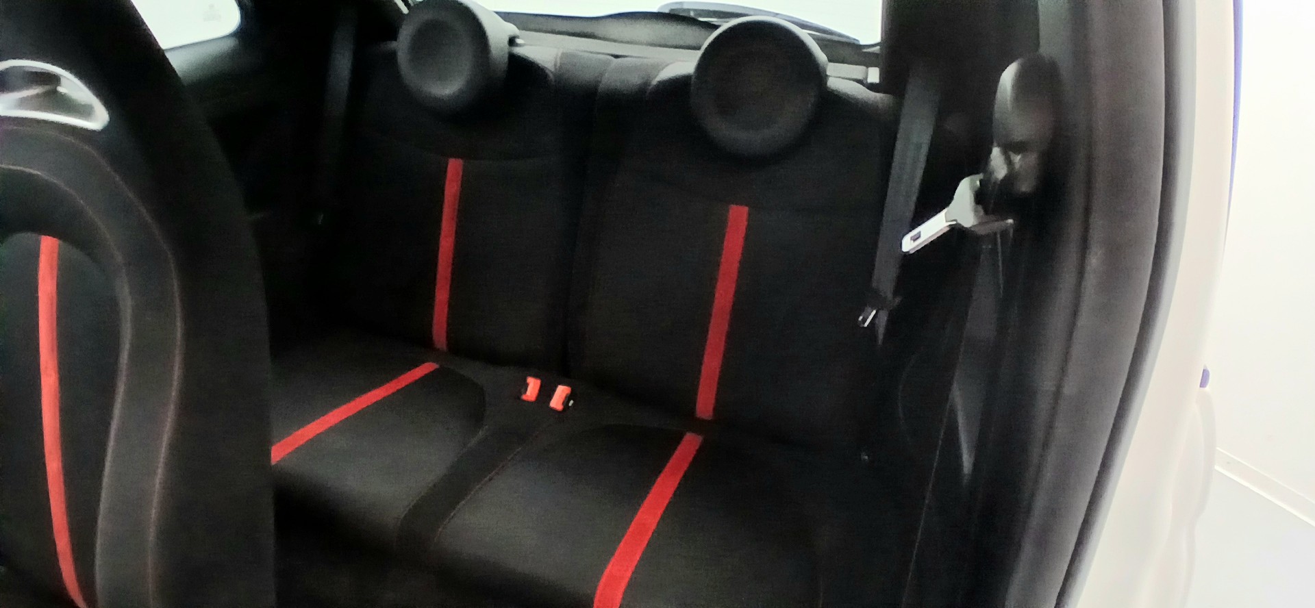 FIAT 500 1.4 16V Turbo Abarth-image-19