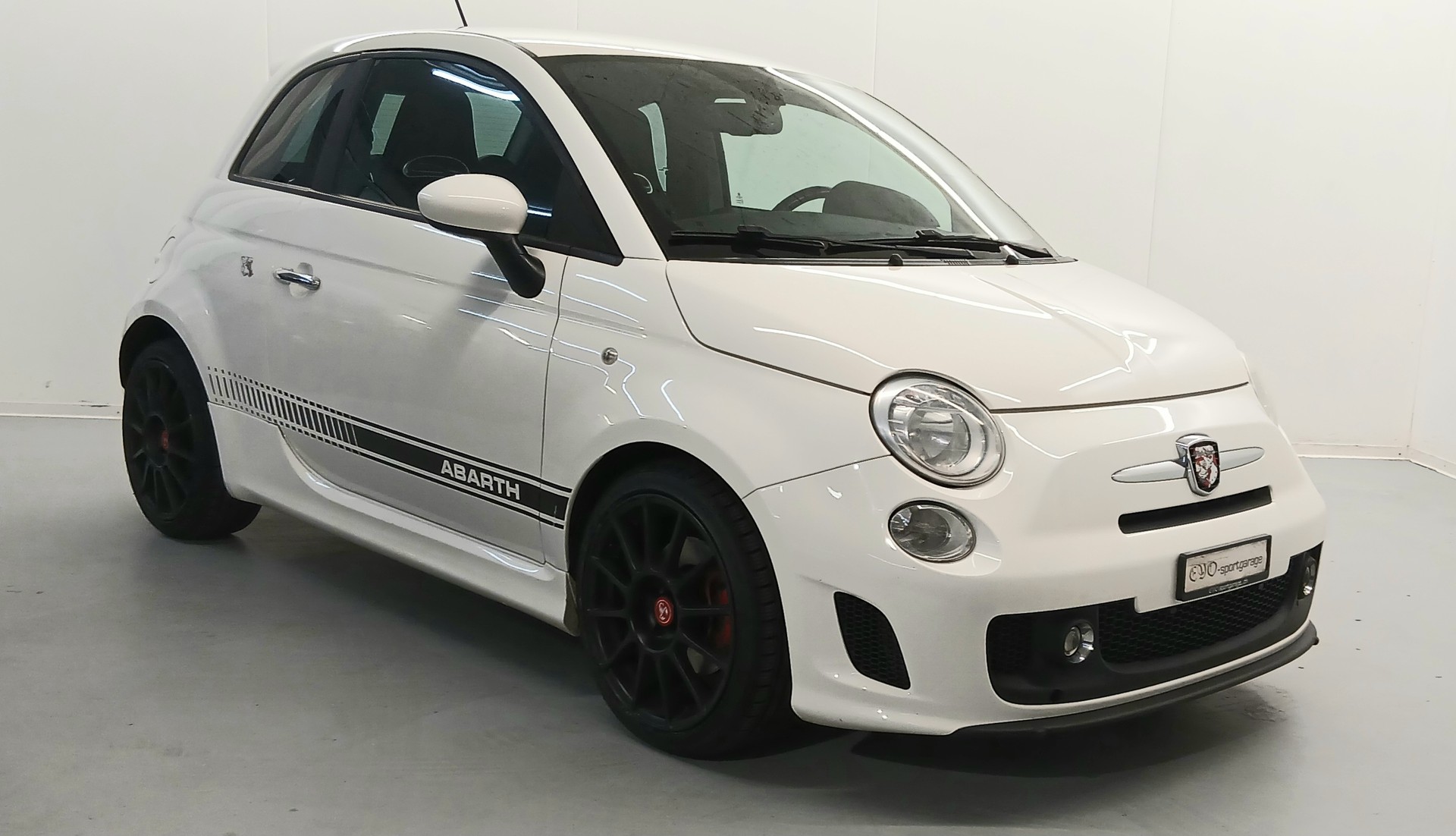 FIAT 500 1.4 16V Turbo Abarth-image-8