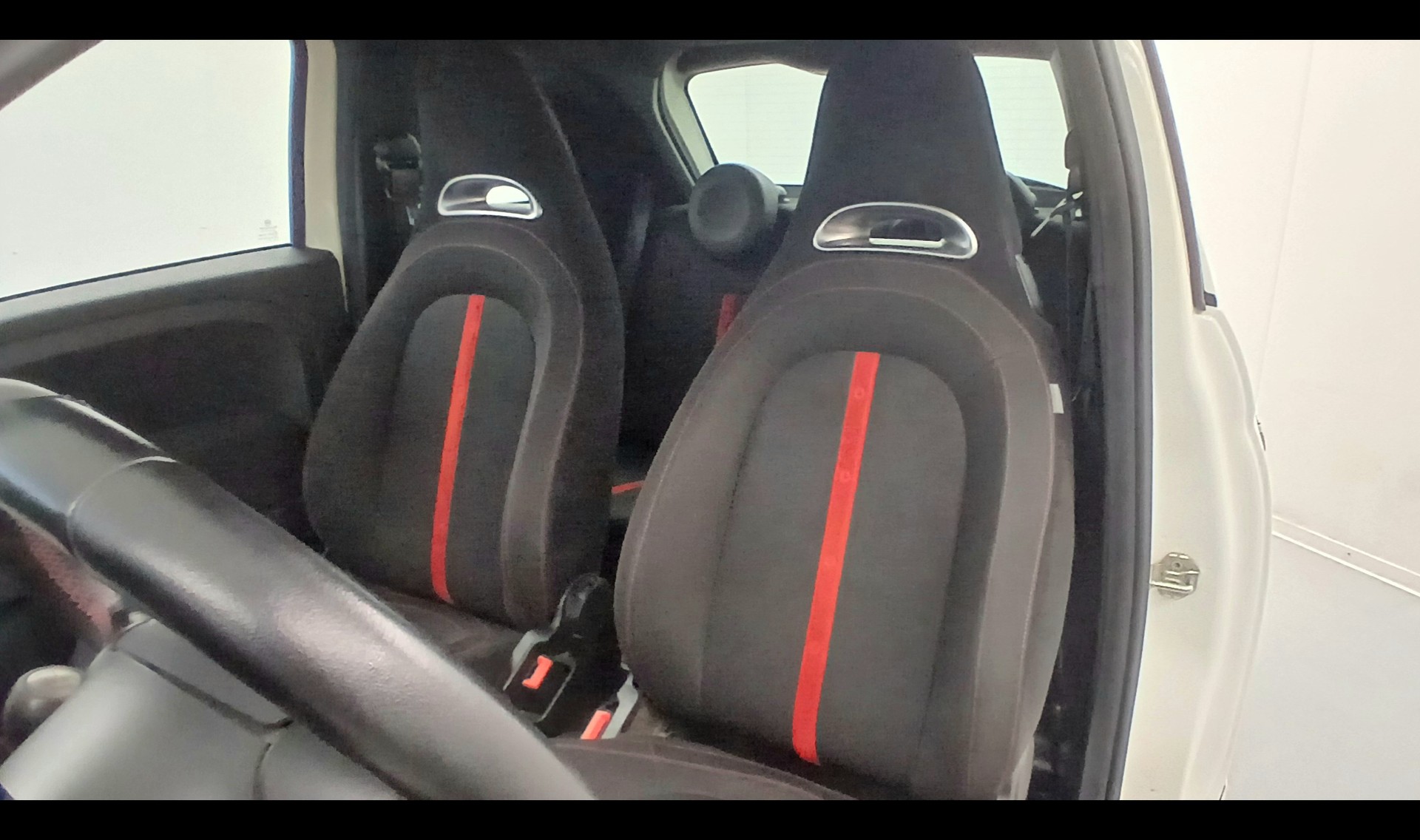 FIAT 500 1.4 16V Turbo Abarth-image-17