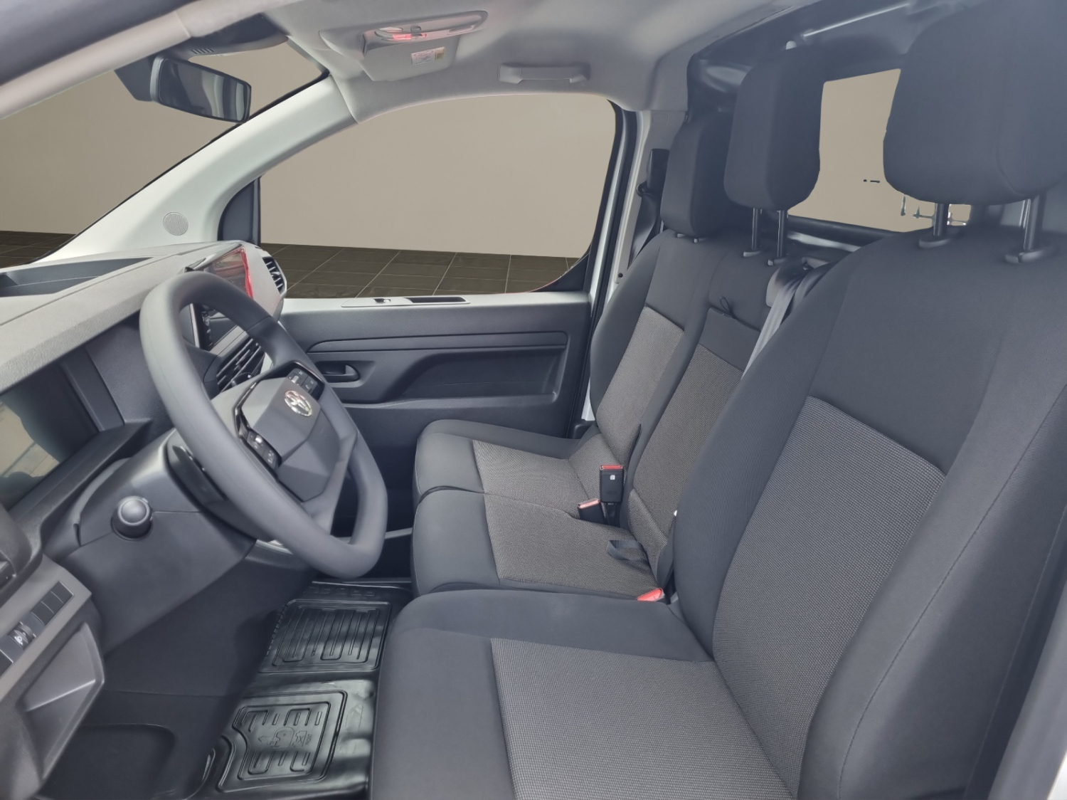 TOYOTA PROACE Van L1 2.0 D Advanced-image-8