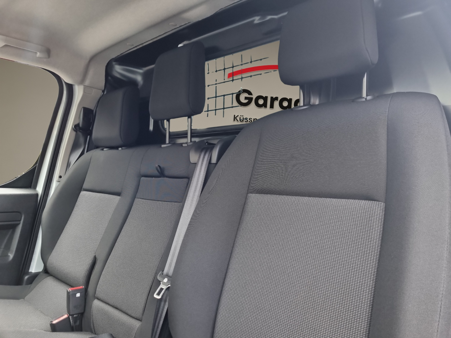 TOYOTA PROACE Van L1 2.0 D Advanced-image-10