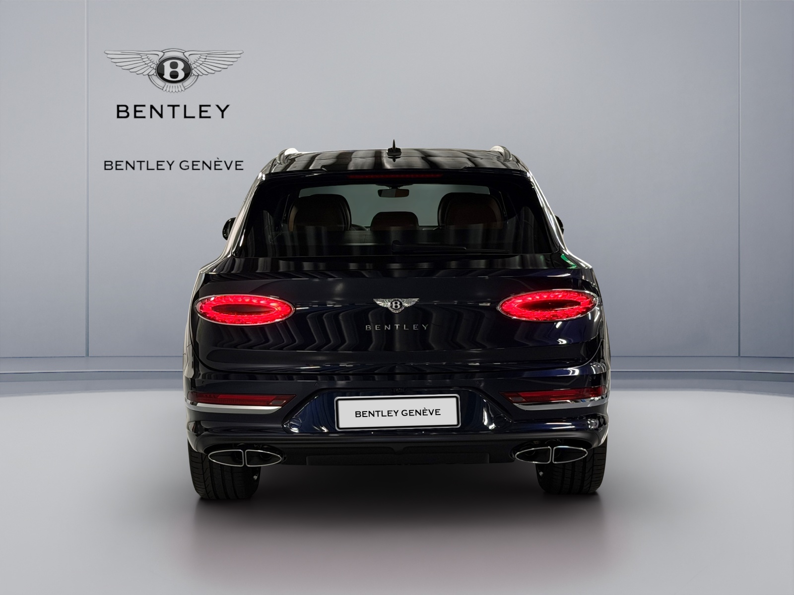 BENTLEY Bentayga Azure-image-4