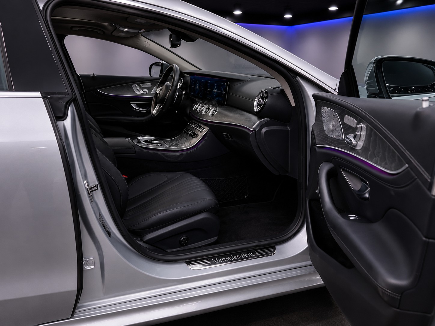 MERCEDES-BENZ CLS 400 d 4Matic Edition1 9G-Tronic-image-12