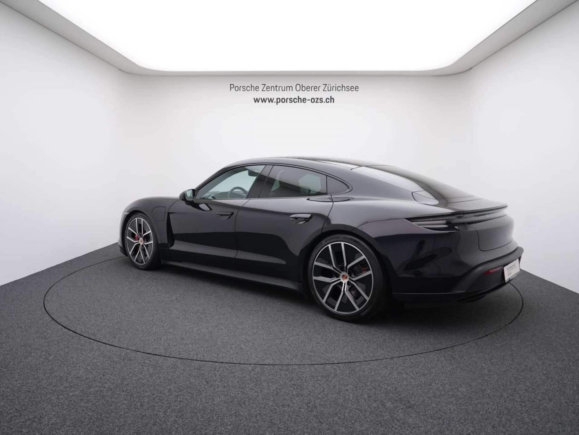 PORSCHE Taycan 4S-image-2