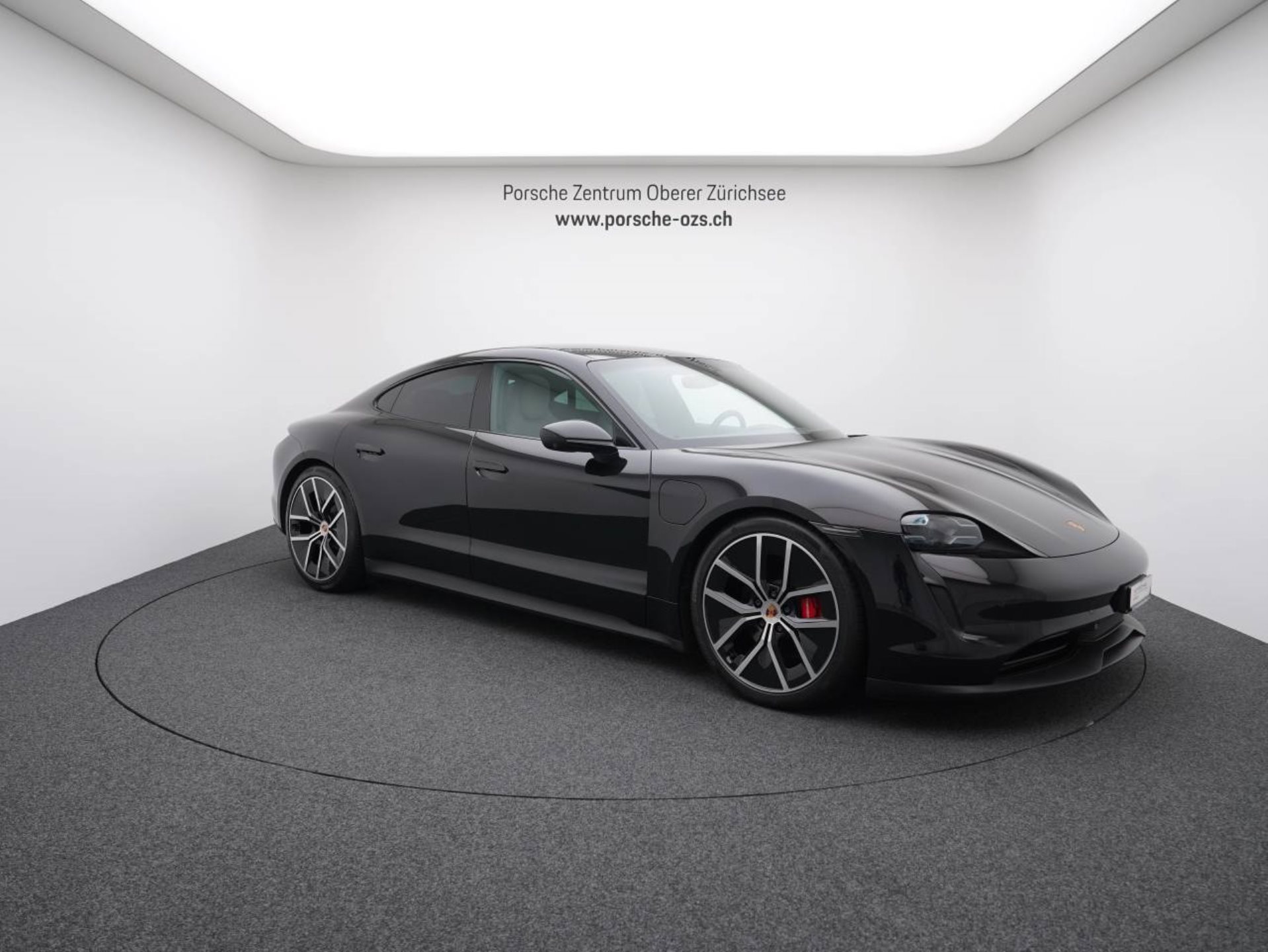 PORSCHE Taycan 4S-image-8