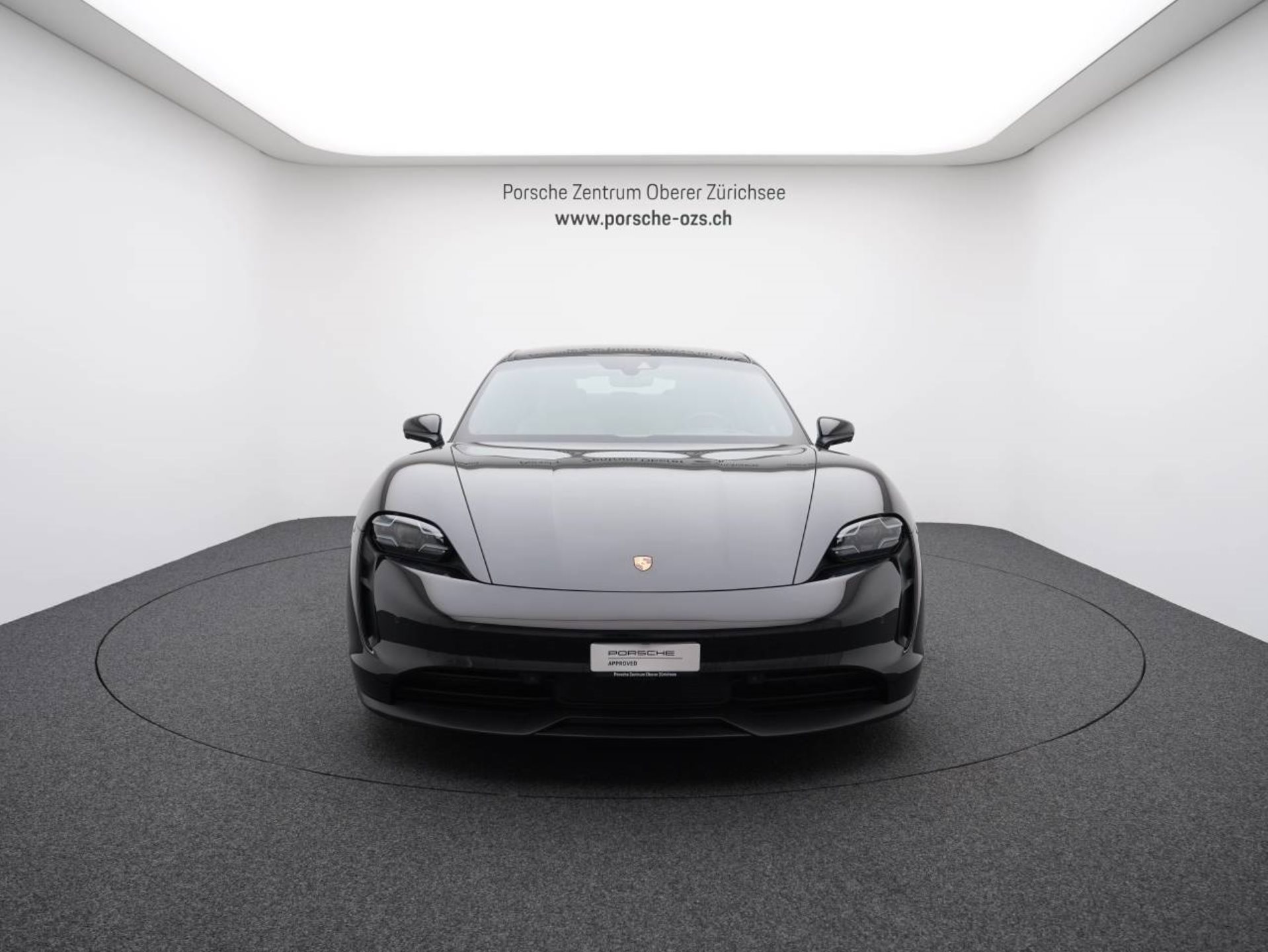 PORSCHE Taycan 4S-image-9