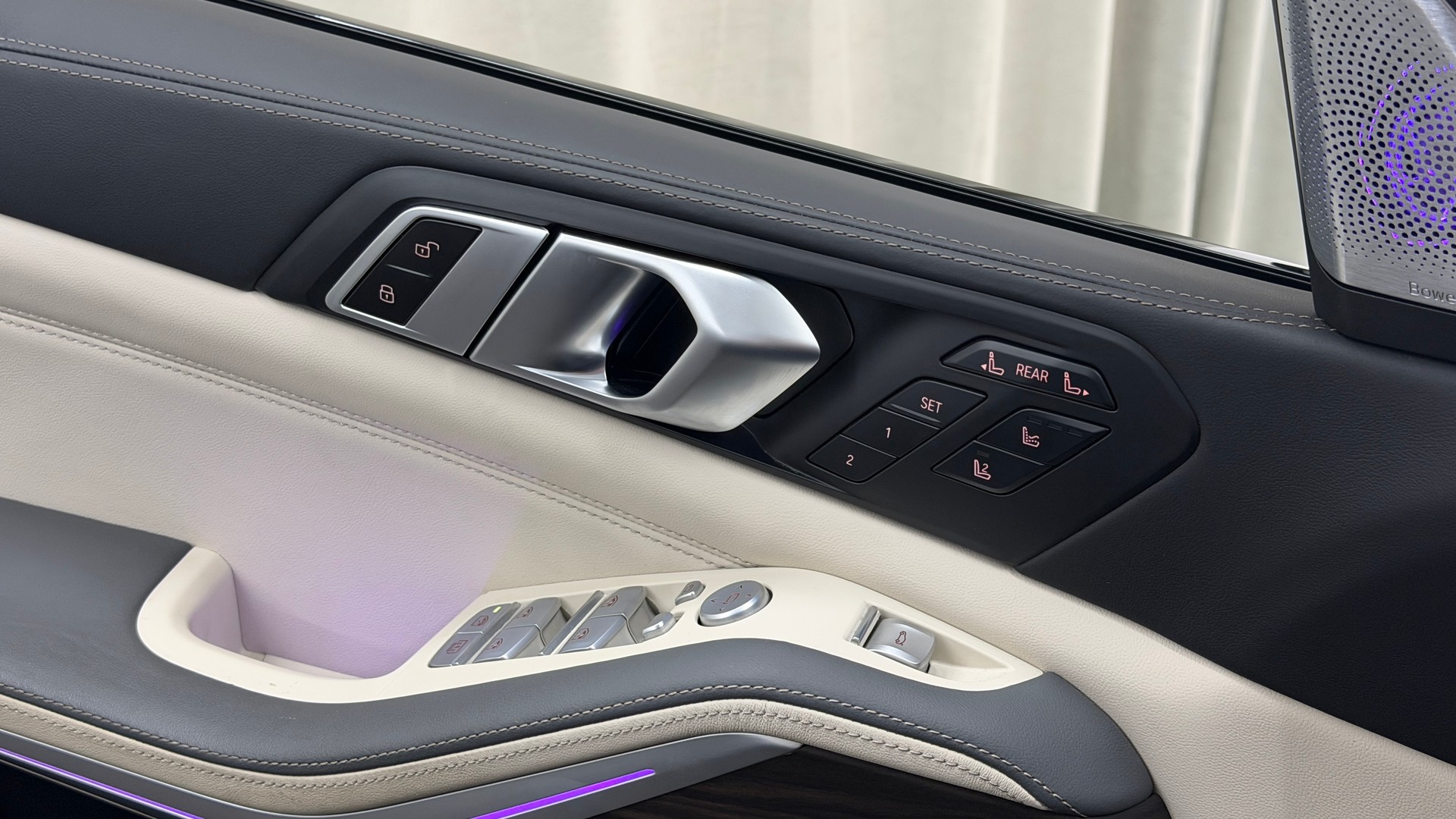 BMW X7 xDrive 48V 40d M Sport Pro Steptronic-image-23