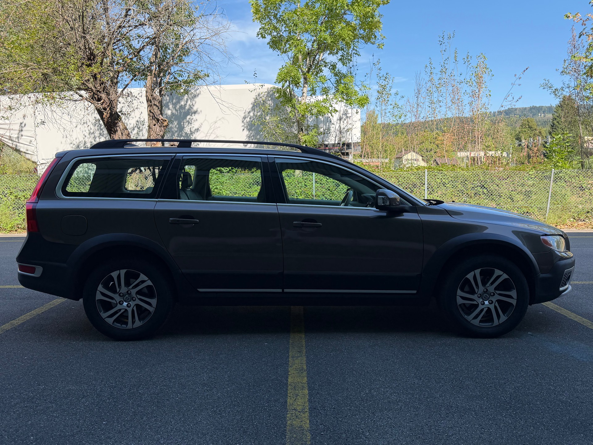VOLVO XC70 D5 AWD Summum Geartronic-showroom-element-3
