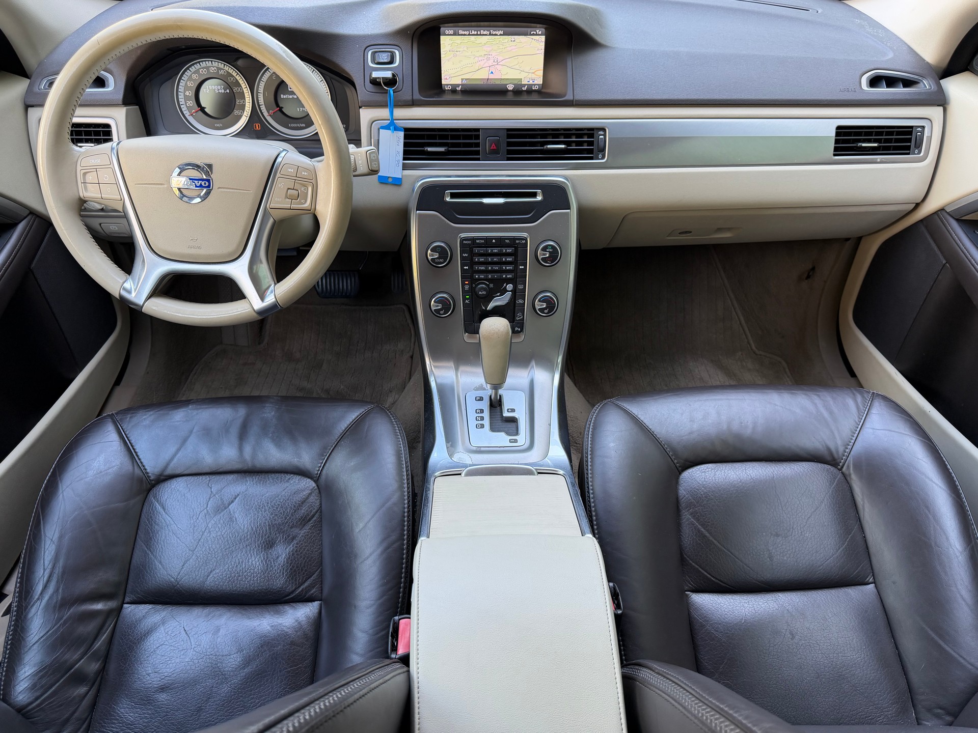 VOLVO XC70 D5 AWD Summum Geartronic-image-14