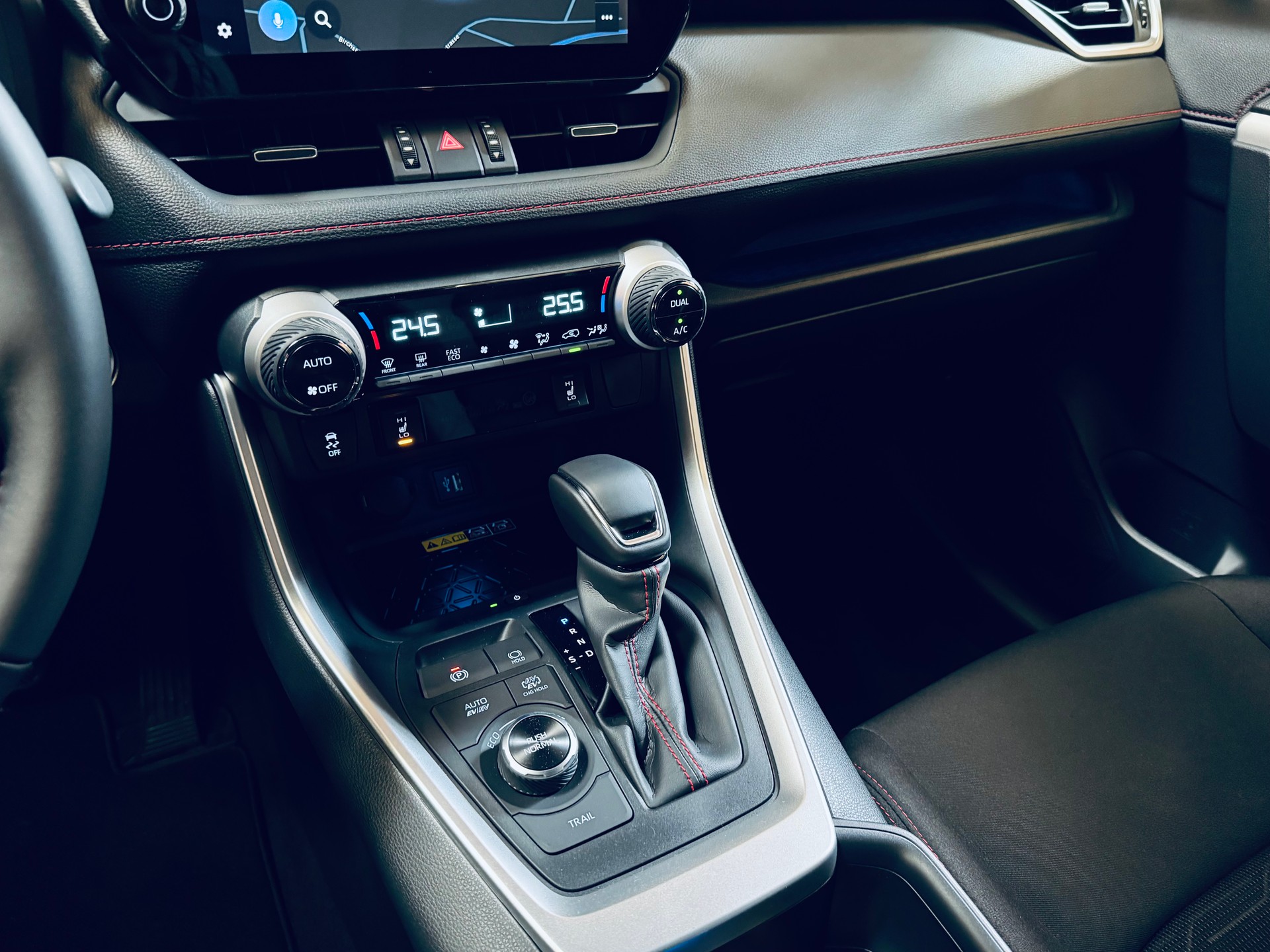 TOYOTA RAV-4 2.5 PHEV Trend e-CVT 4WD-image-12