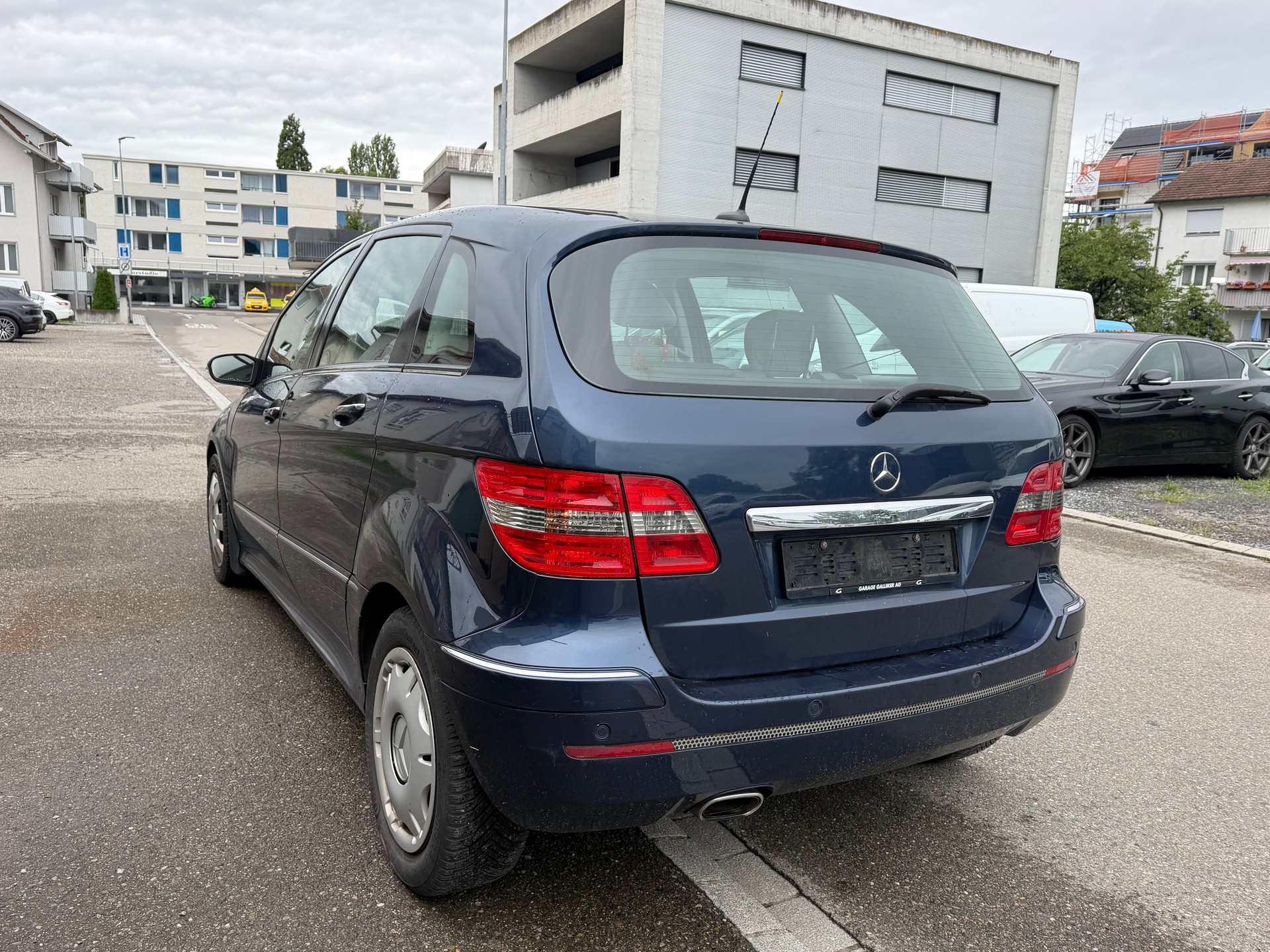 MERCEDES-BENZ B 200 CDI-image-4