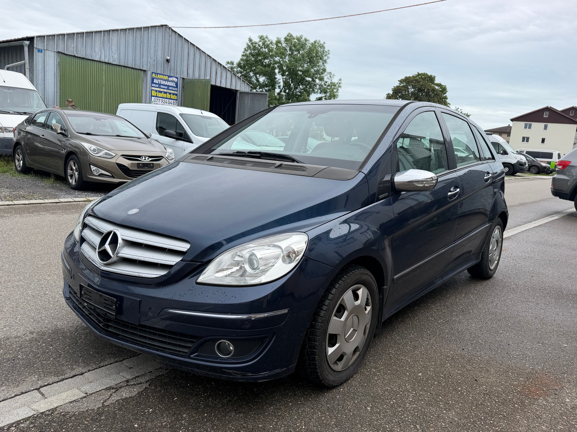 MERCEDES-BENZ B 200 CDI-image-6