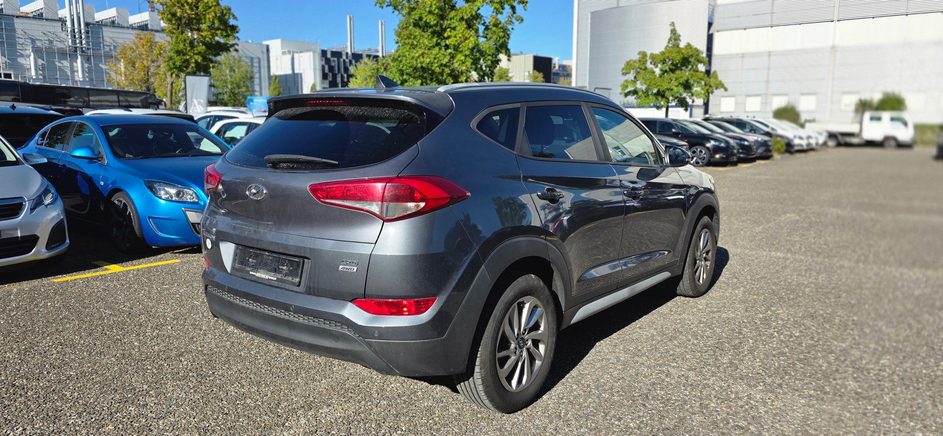 HYUNDAI Tucson 2.0 CRDI Plena 4WD Automatic-image-2