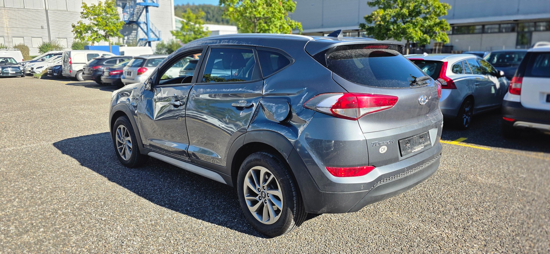 HYUNDAI Tucson 2.0 CRDI Plena 4WD Automatic-image-4