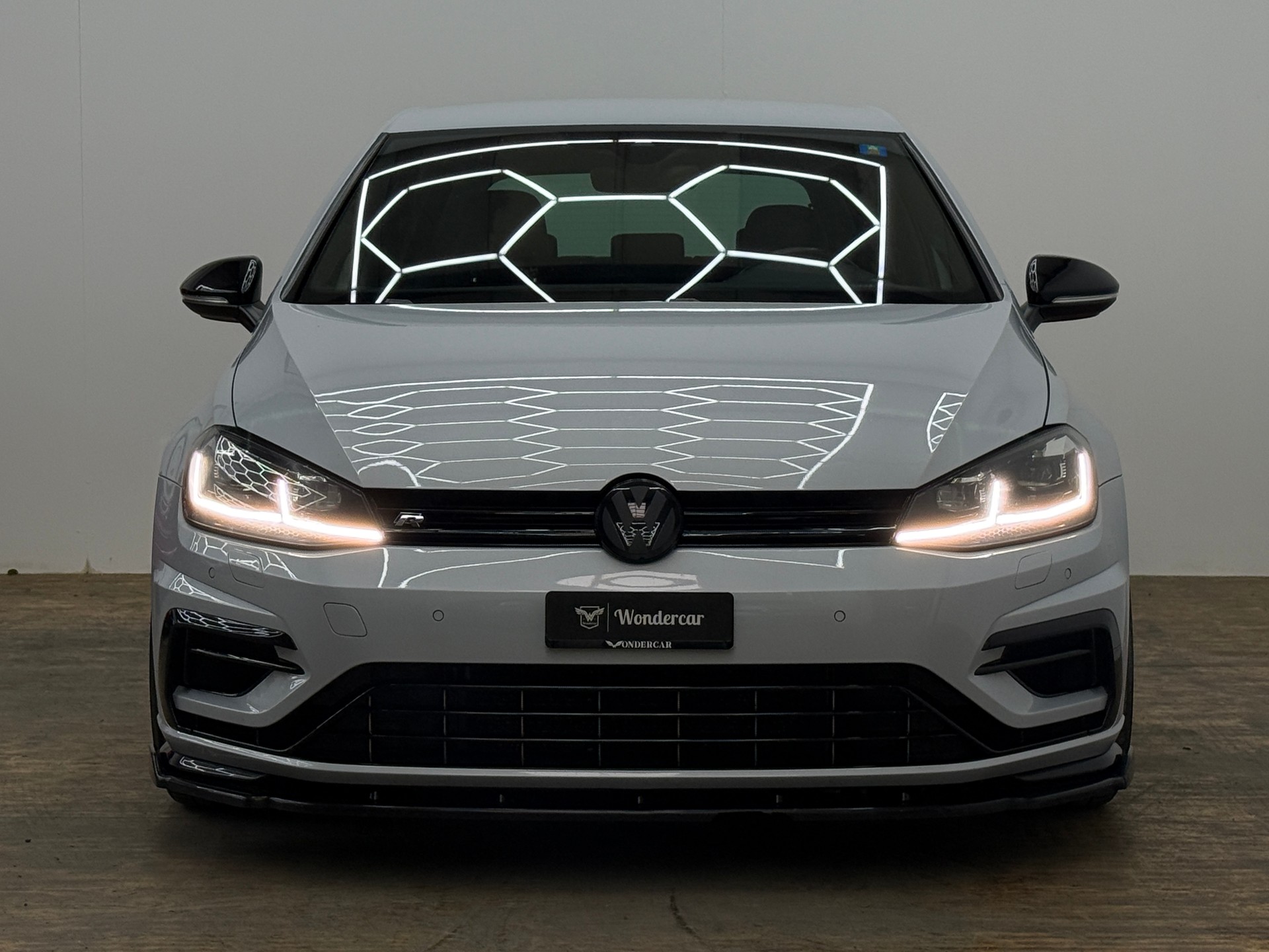VW Golf 2.0 TSI R 4Motion DSG-image-3