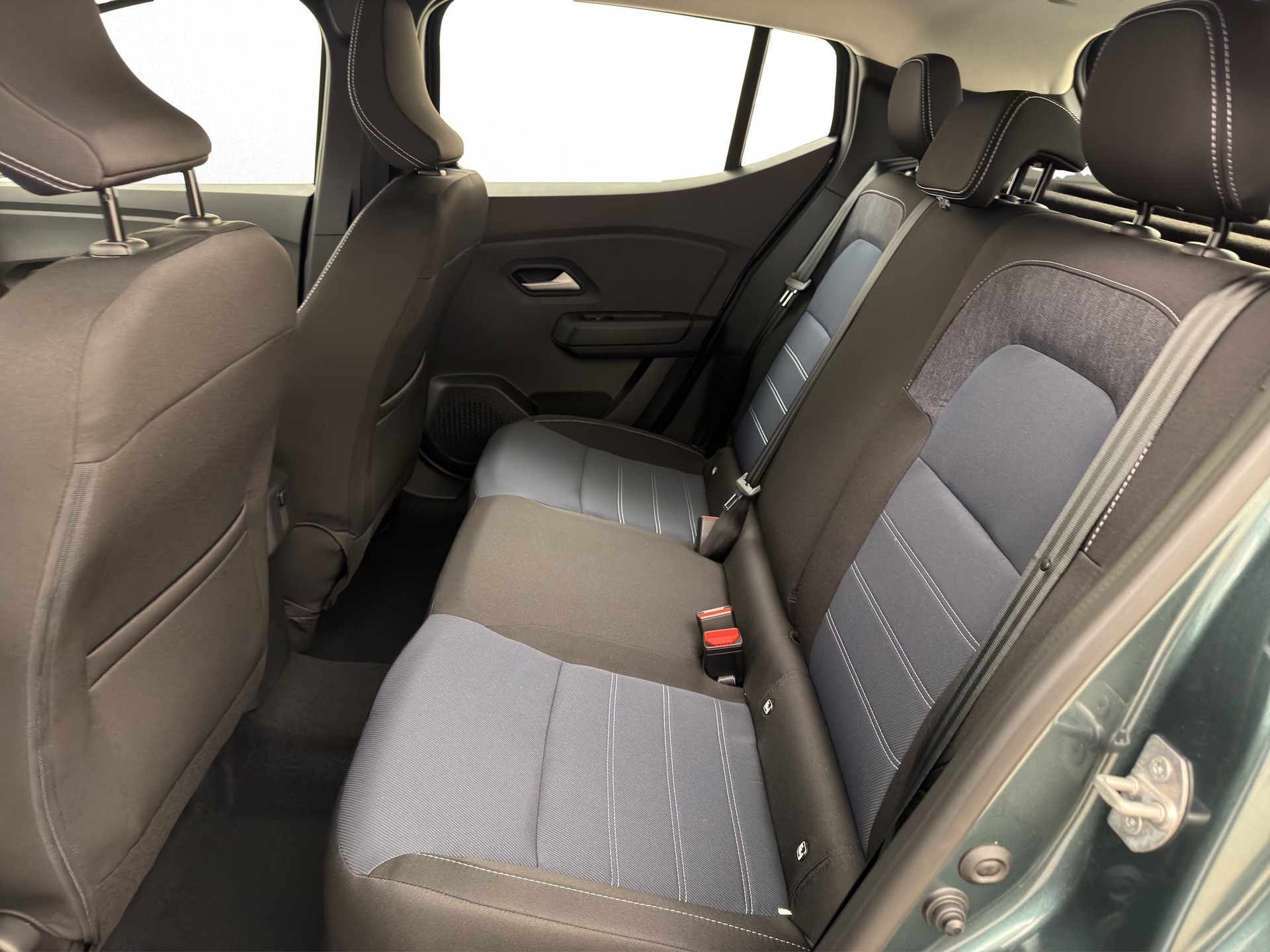 DACIA Sandero 1.0 TCe 100 Journey-image-11