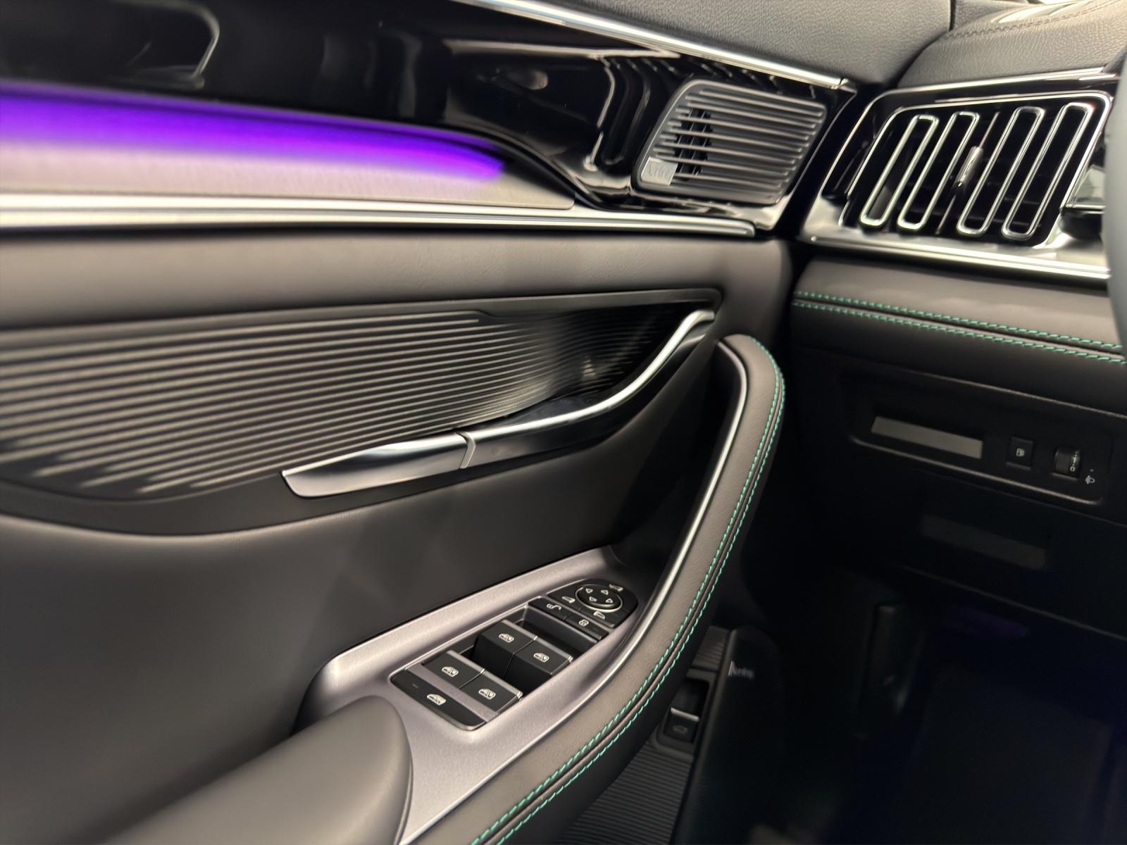 BYD Seal U DM-i Design AWD-image-15