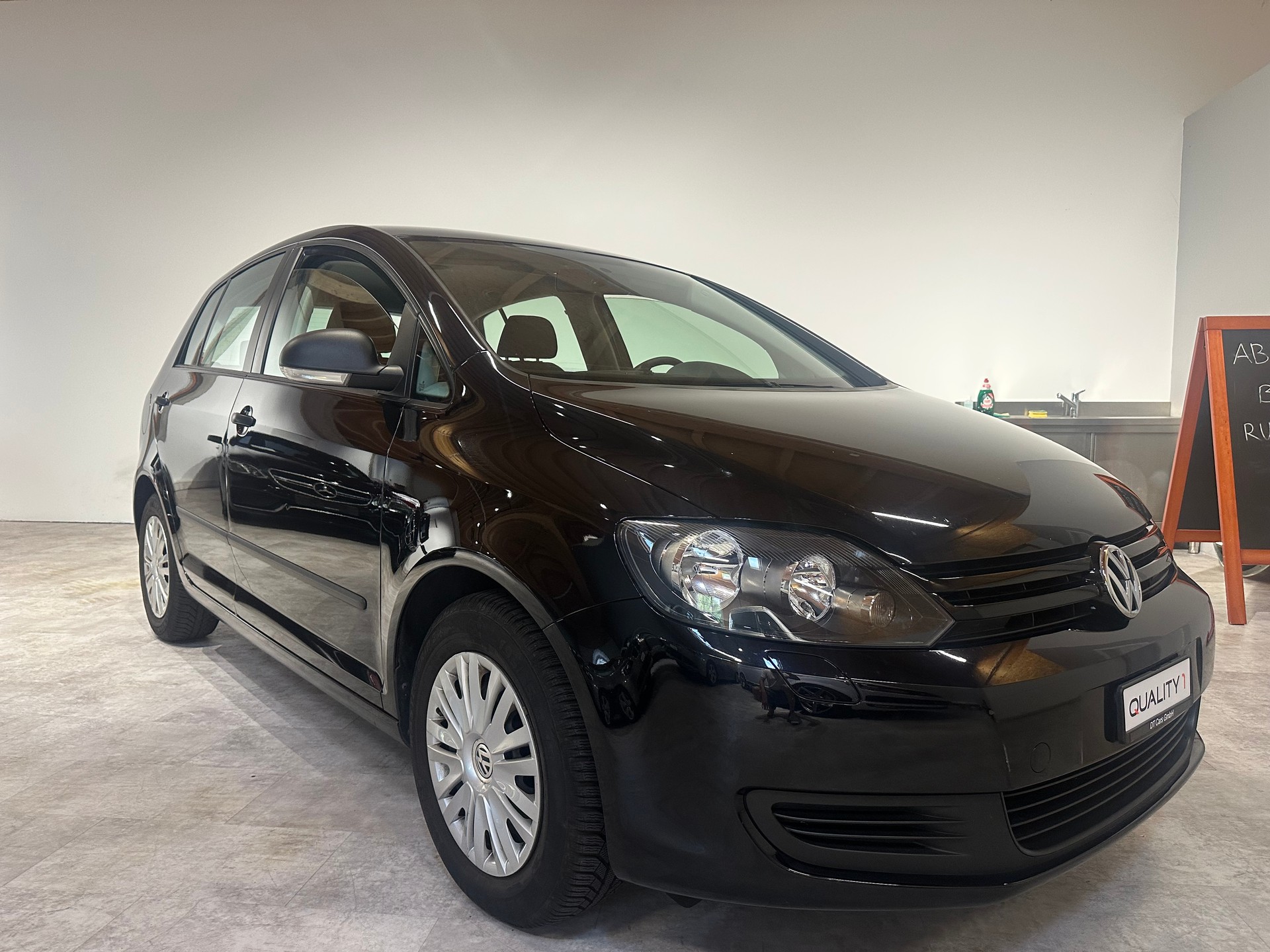 VW Golf Plus 1.4 TSI Comfortline DSG/Klima/RFK/8 x Räder/Ab MFK und frischem Service-image-8