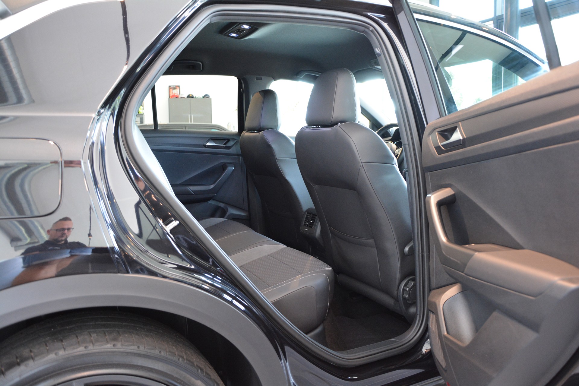VW T-Roc 2.0 TSI R DSG 4Motion-image-13