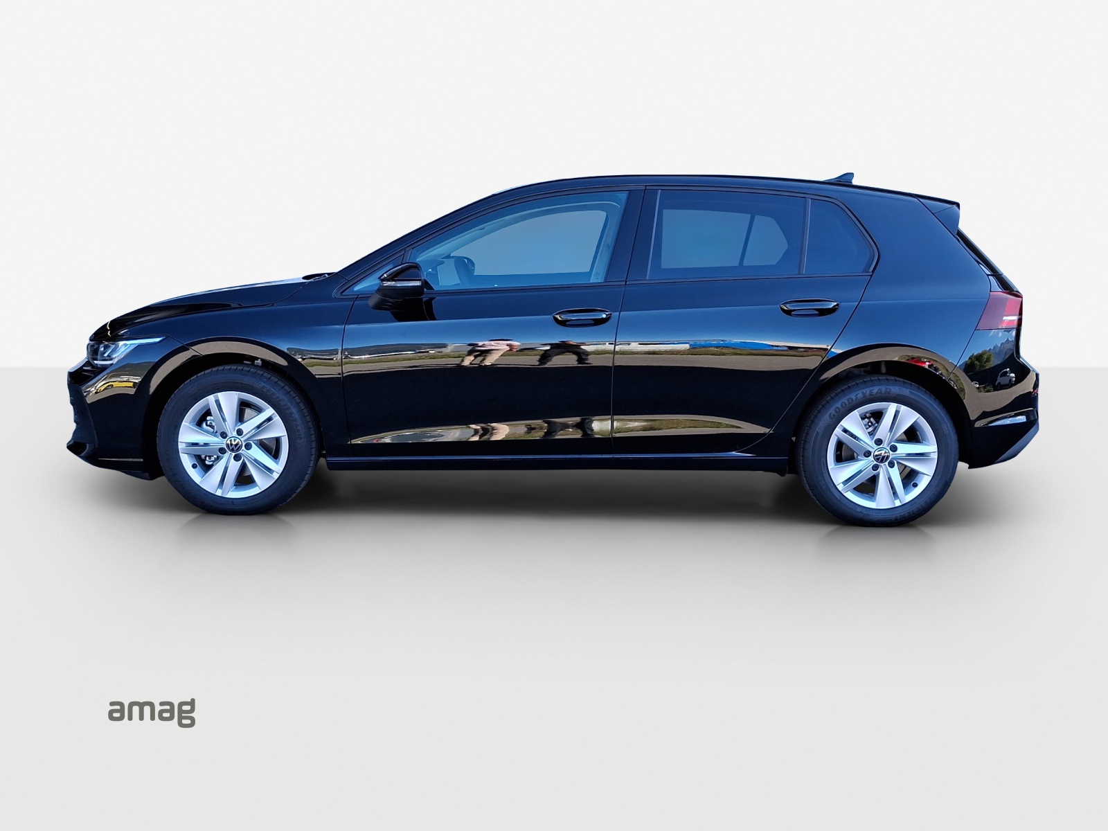 VW Golf 1.5 e TSI mHEV Value DSG-image-1