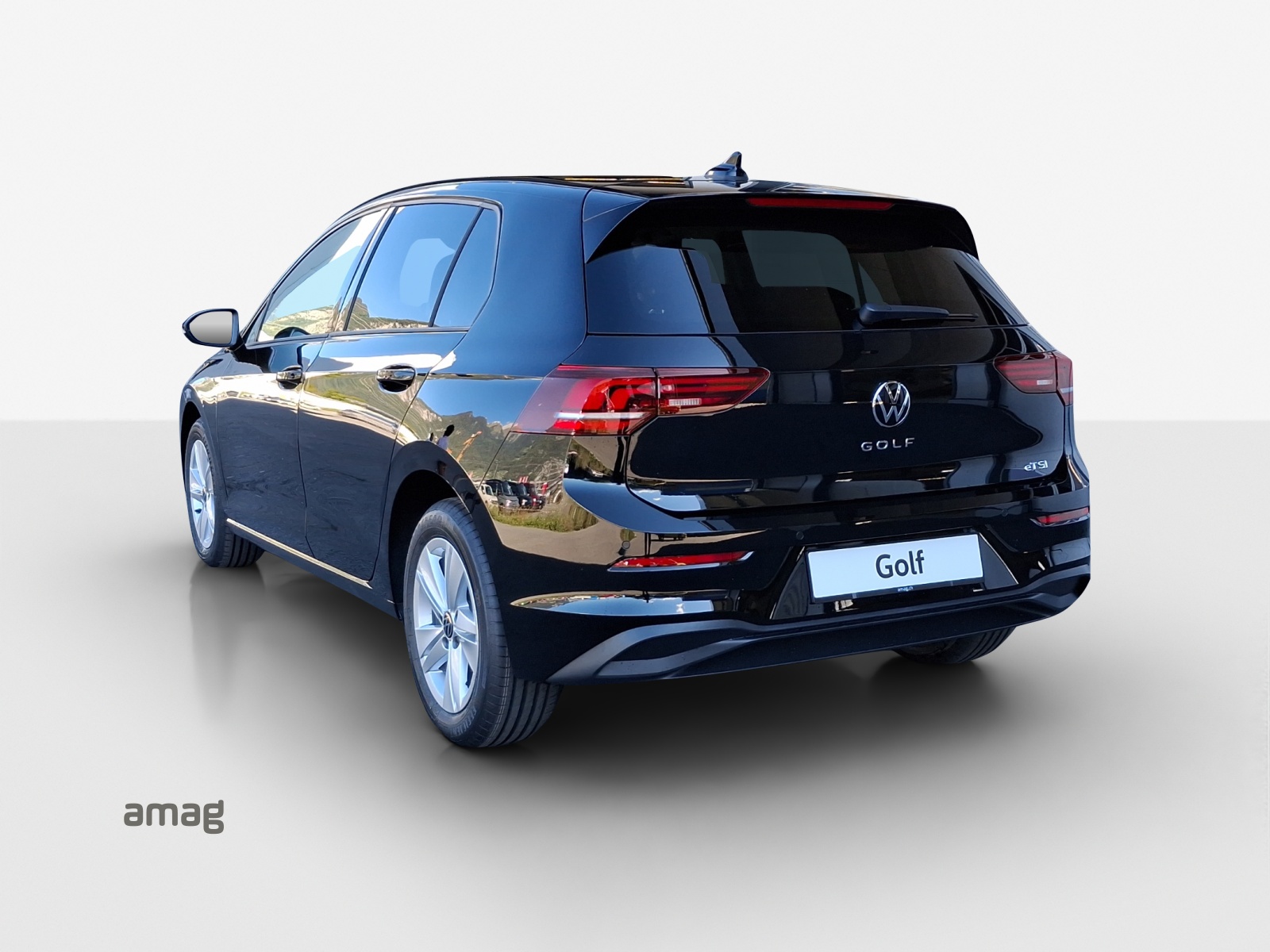 VW Golf 1.5 e TSI mHEV Value DSG-image-2