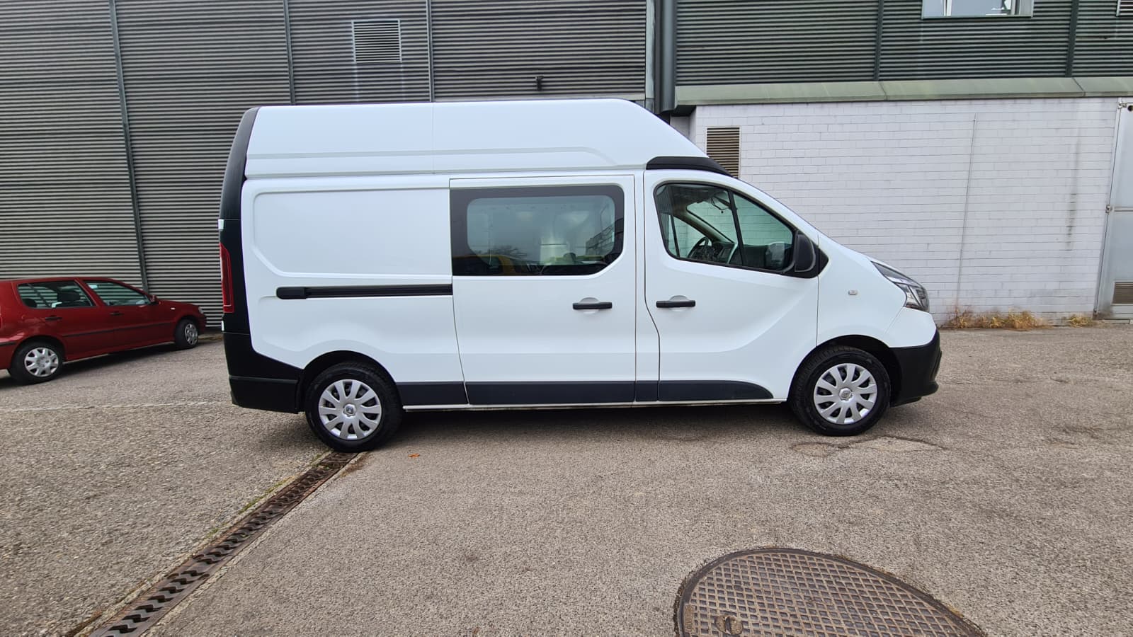 RENAULT Trafic 2.0 ENERGY dCi145 3.0t Business L2H2 ** 145 PS ** 3-Plätzer ** Gr-Navi ** Klima ** Anh-Kupplung ** LTZ MFK 20.06.2025-image-6