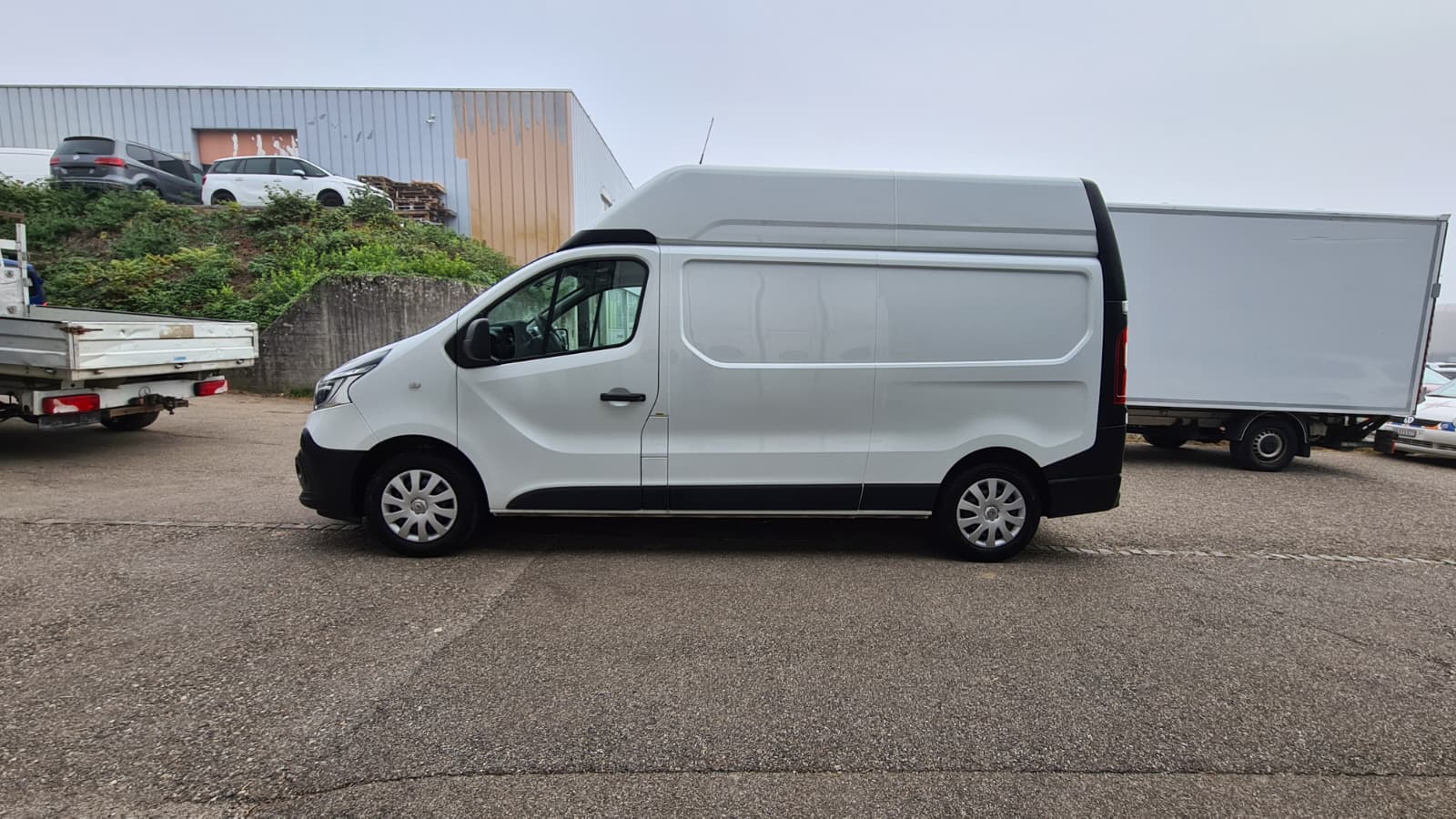 RENAULT Trafic 2.0 ENERGY dCi145 3.0t Business L2H2 ** 145 PS ** 3-Plätzer ** Gr-Navi ** Klima ** Anh-Kupplung ** LTZ MFK 20.06.2025-image-5