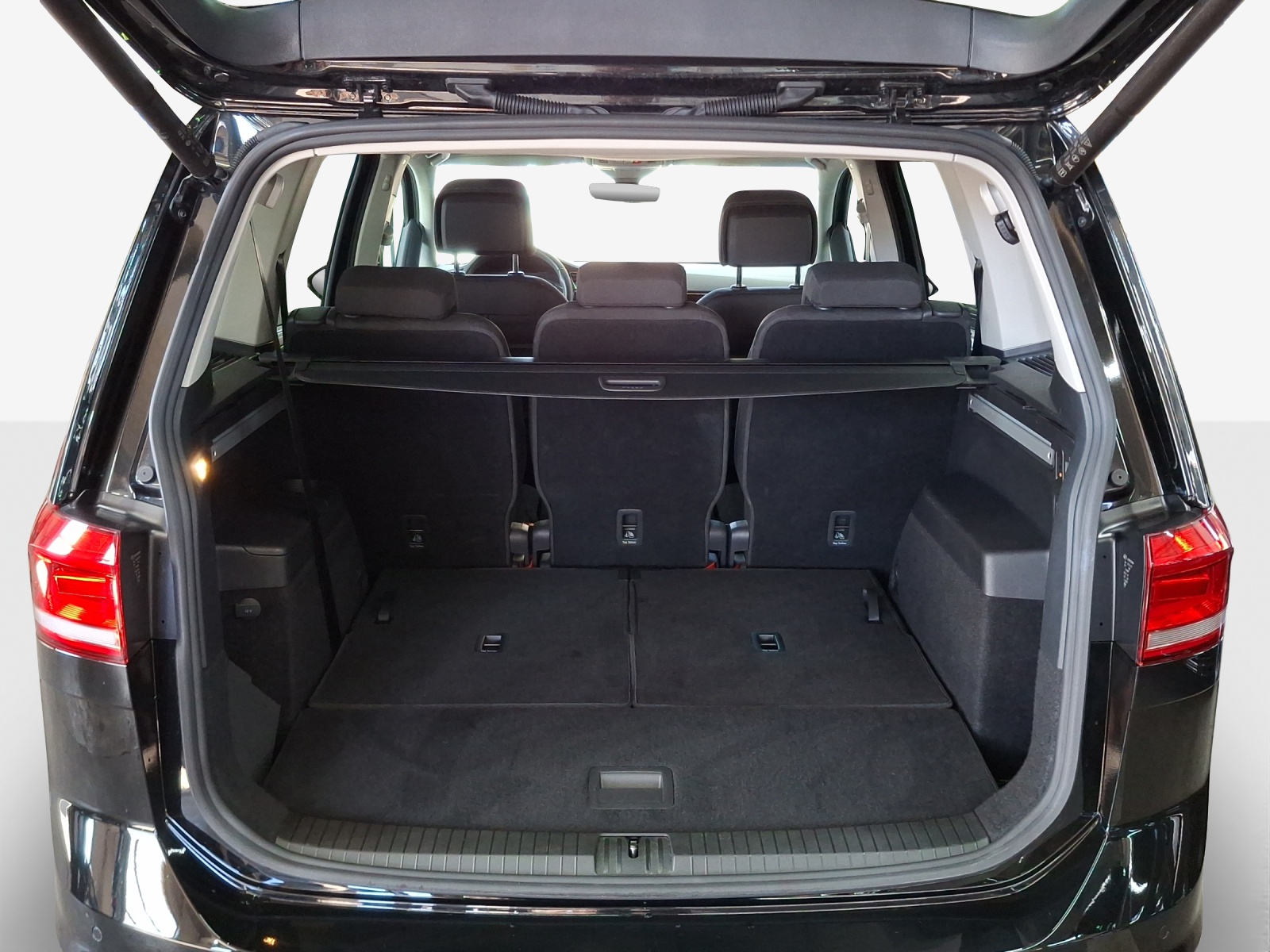 VW Touran 1.5 TSI EVO Highline DSG-image-12