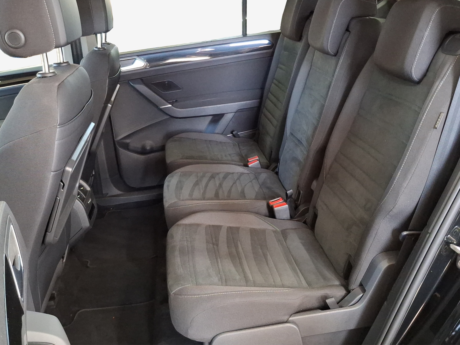 VW Touran 1.5 TSI EVO Highline DSG-image-11